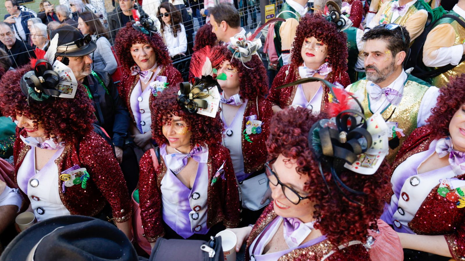 Así vive Cádiz su primer sábado de Carnaval 2025: búscate entre las imágenes del día en la calle