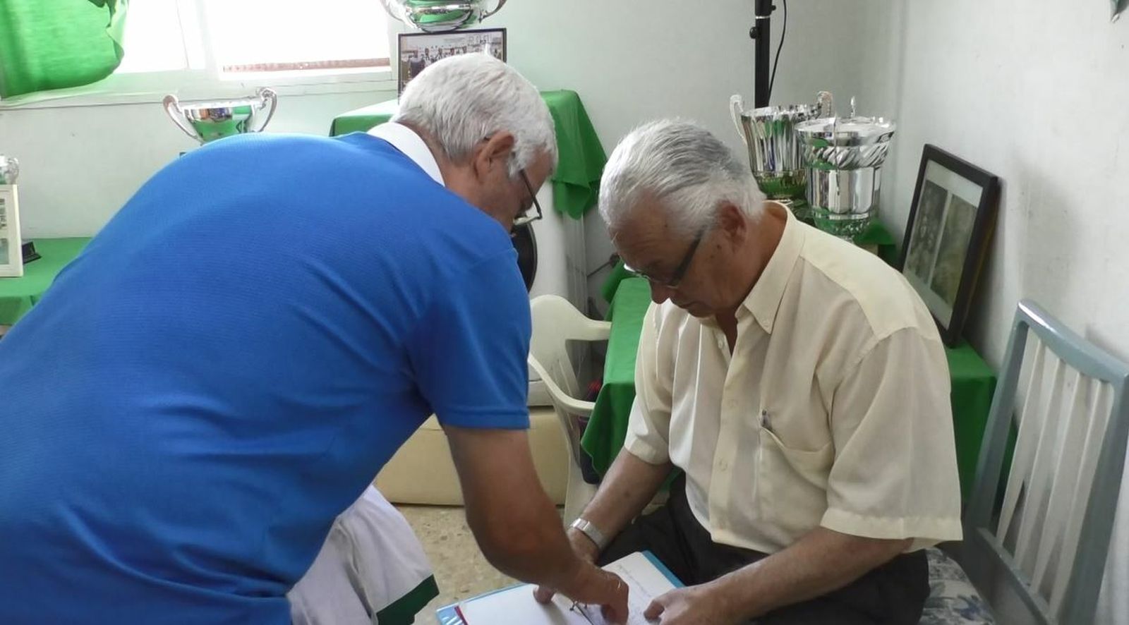 Bohórquez hace recuento de los robado junto a integrantes del Club