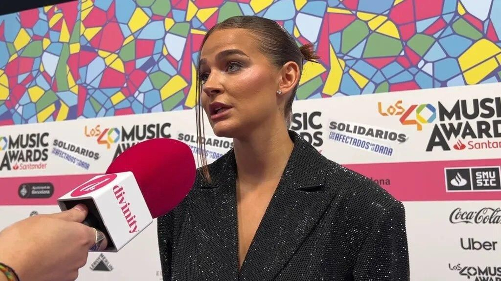 Laura Escanes se ha reencontrado con su expareja, Álvaro de Luna, en la alfombra roja de Los 40 Music Awards. Laura Escanes se ha reencontrado con su expareja, Álvaro de Luna, en la alfombra roja de Los 40 Music Awards.