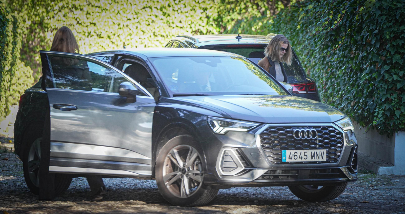 Familiares y amigos despiden a Álvaro Domecq en su casa de Jerez