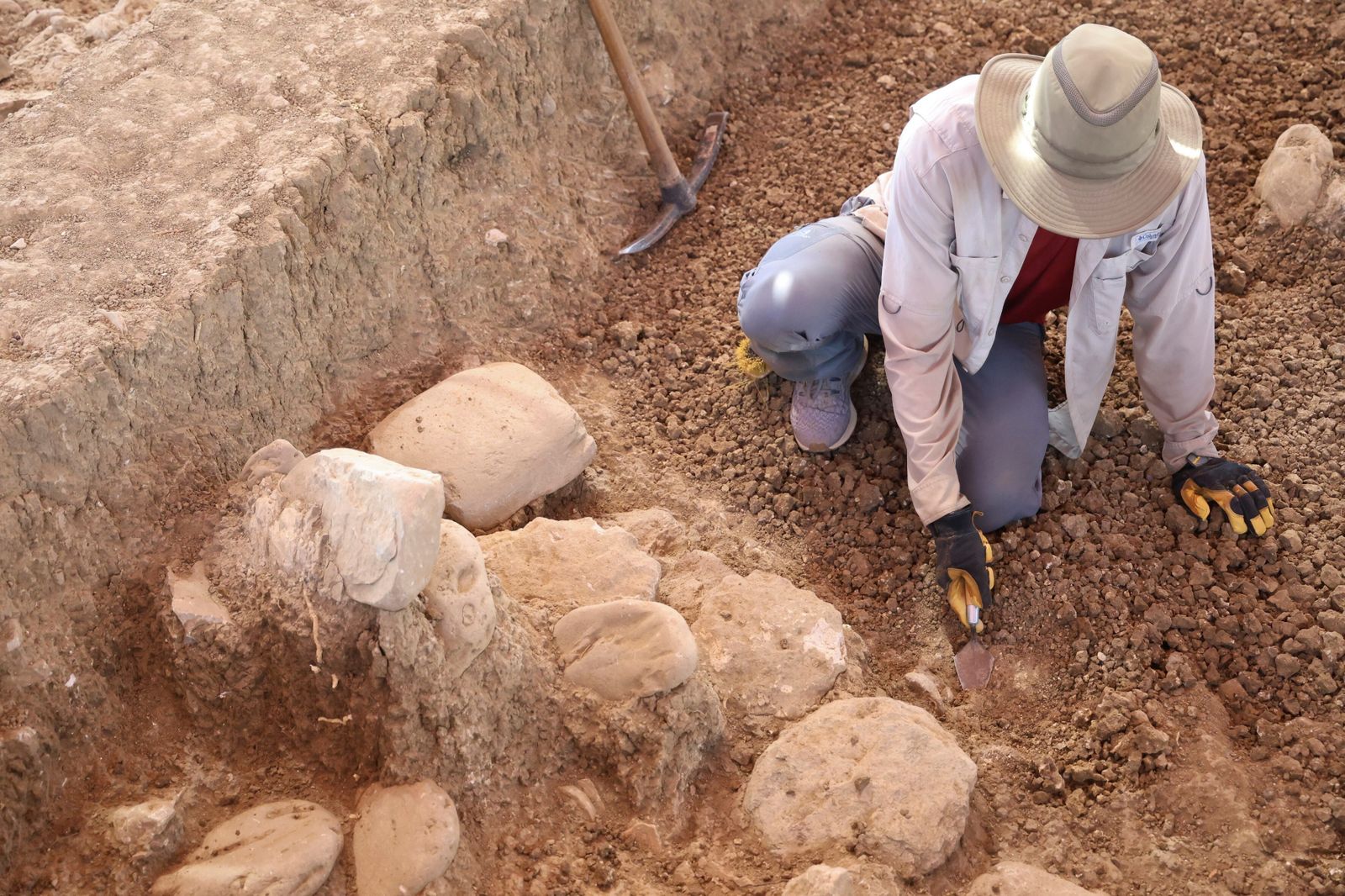 La excavación arqueológica de Cerro del Villar, en imágenes