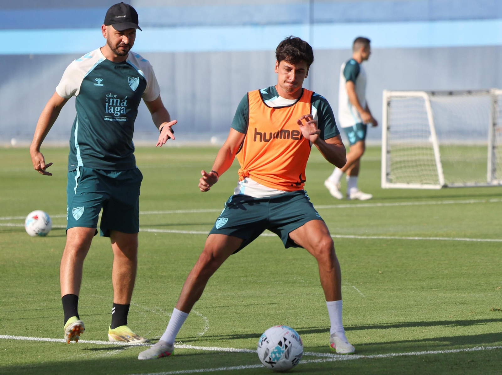 Eneko Jauregi se ejercita en su primer día como jugador del Málaga CF