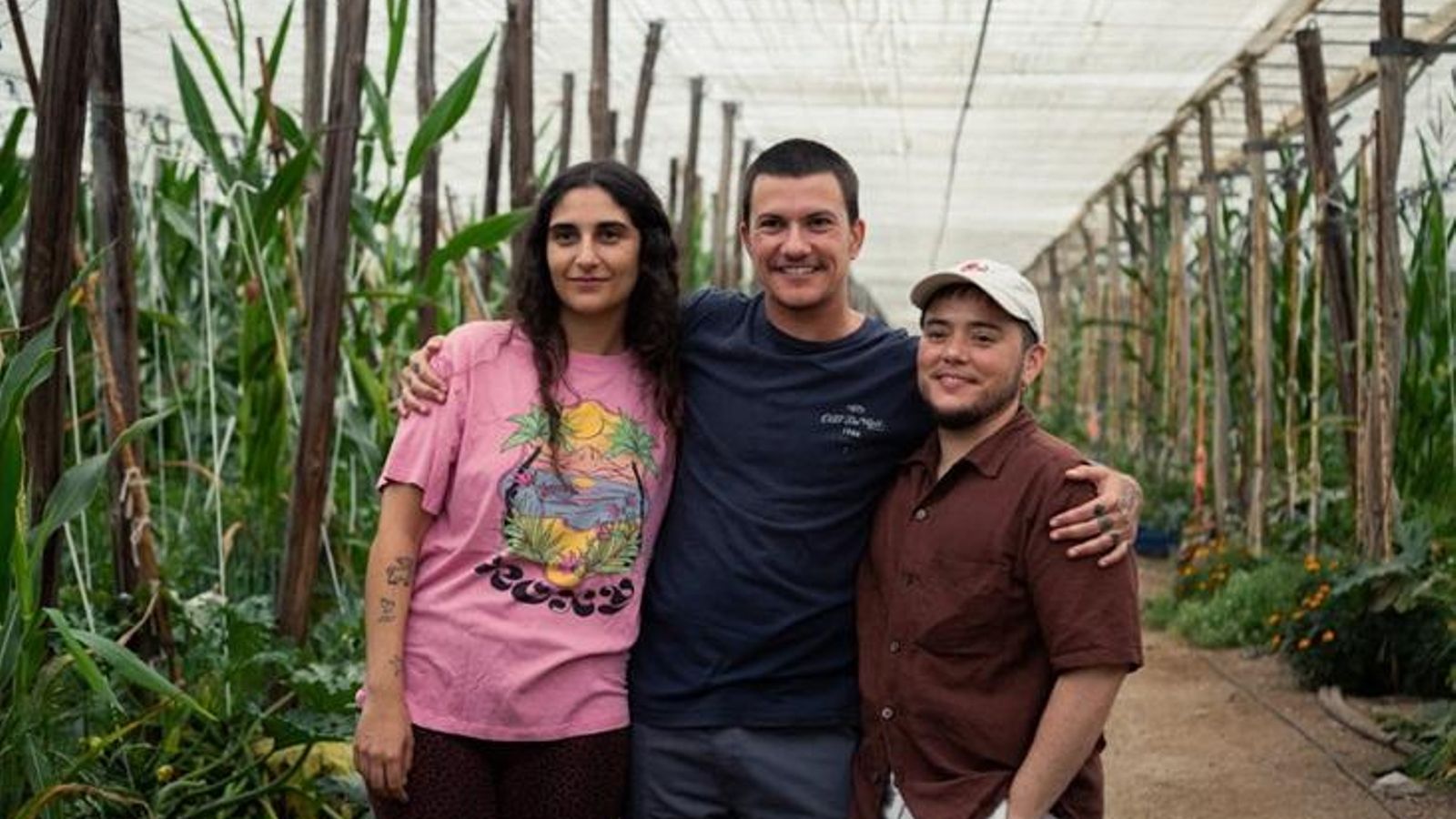 Una parte de la acción transcurre en un invernadero.