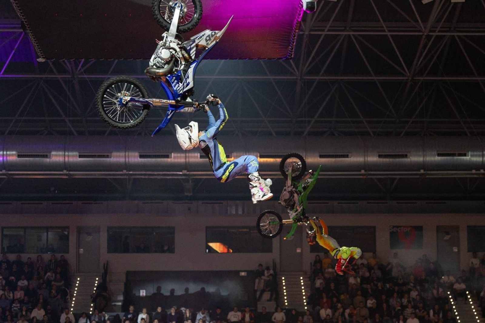 En imágenes: el Soloflow Freestyle enamora en Jaén con acrobacias y espectáculo en estado puro