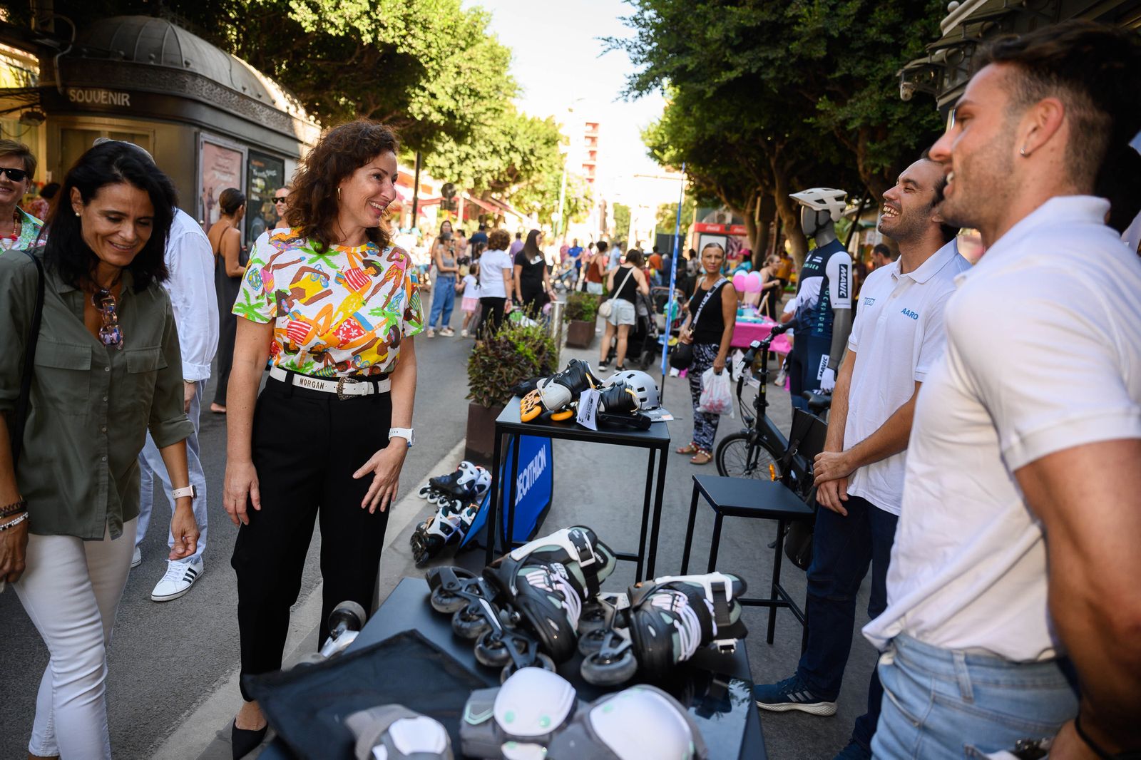 Los almerienses disfrutan de la gran fiesta de la movilidad sostenible en el Paseo