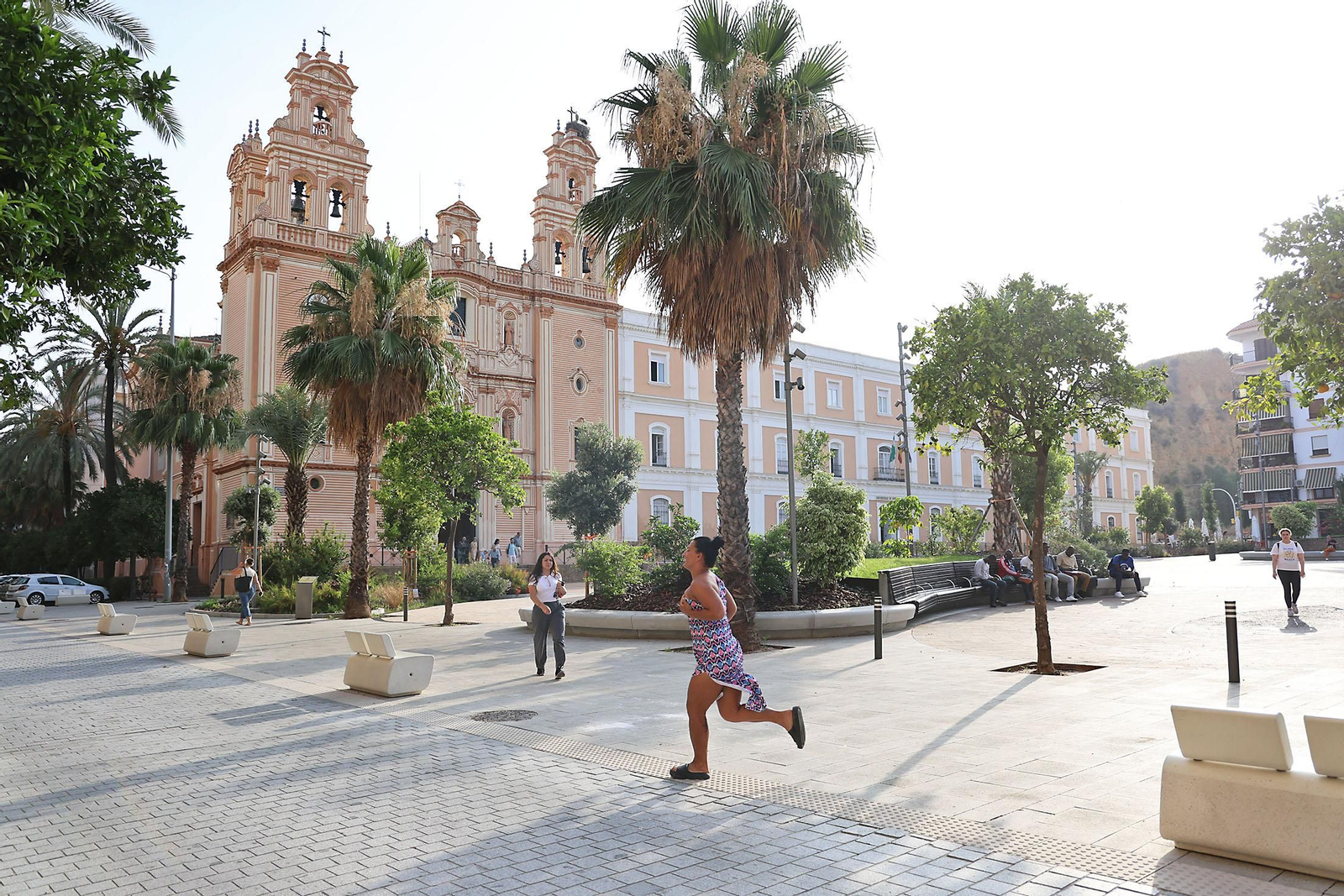 La Plaza de La Merced, un remanso de paz en las mañanas de verano
