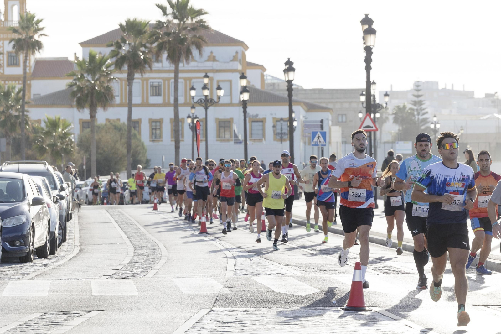 Búscate en las imágenes de la "II Media Maratón Ciudad de Cádiz"