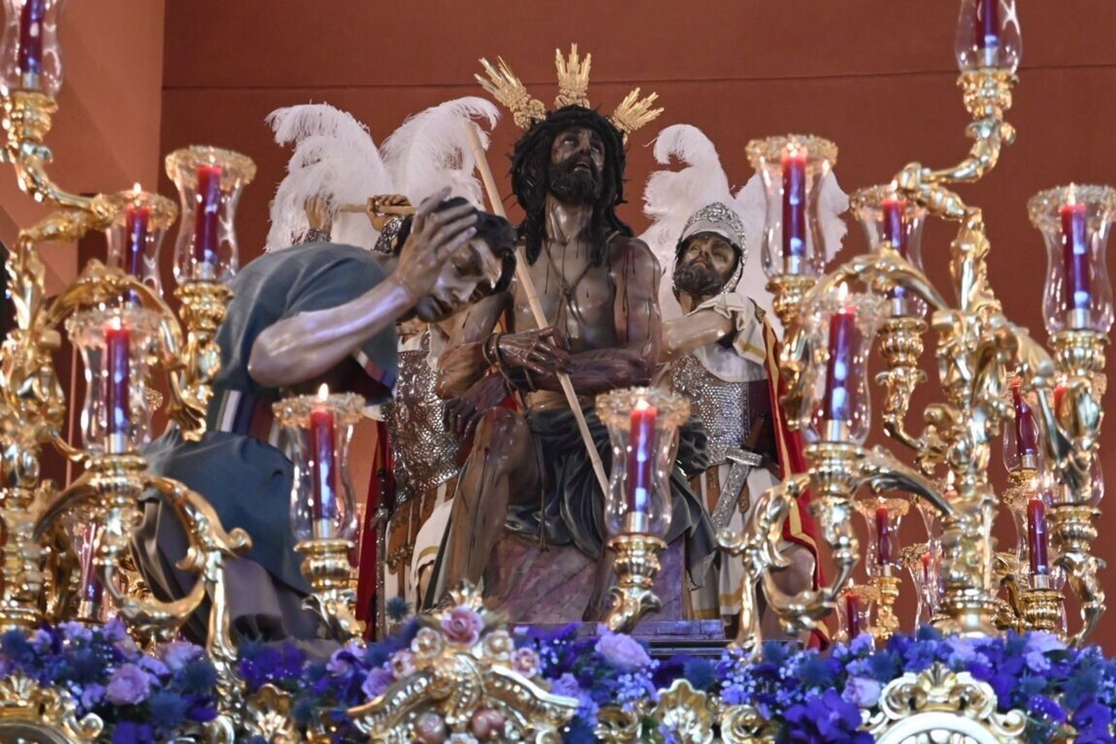 Intimidad en la Merced en este Lunes Santo de Córdoba, en imágenes