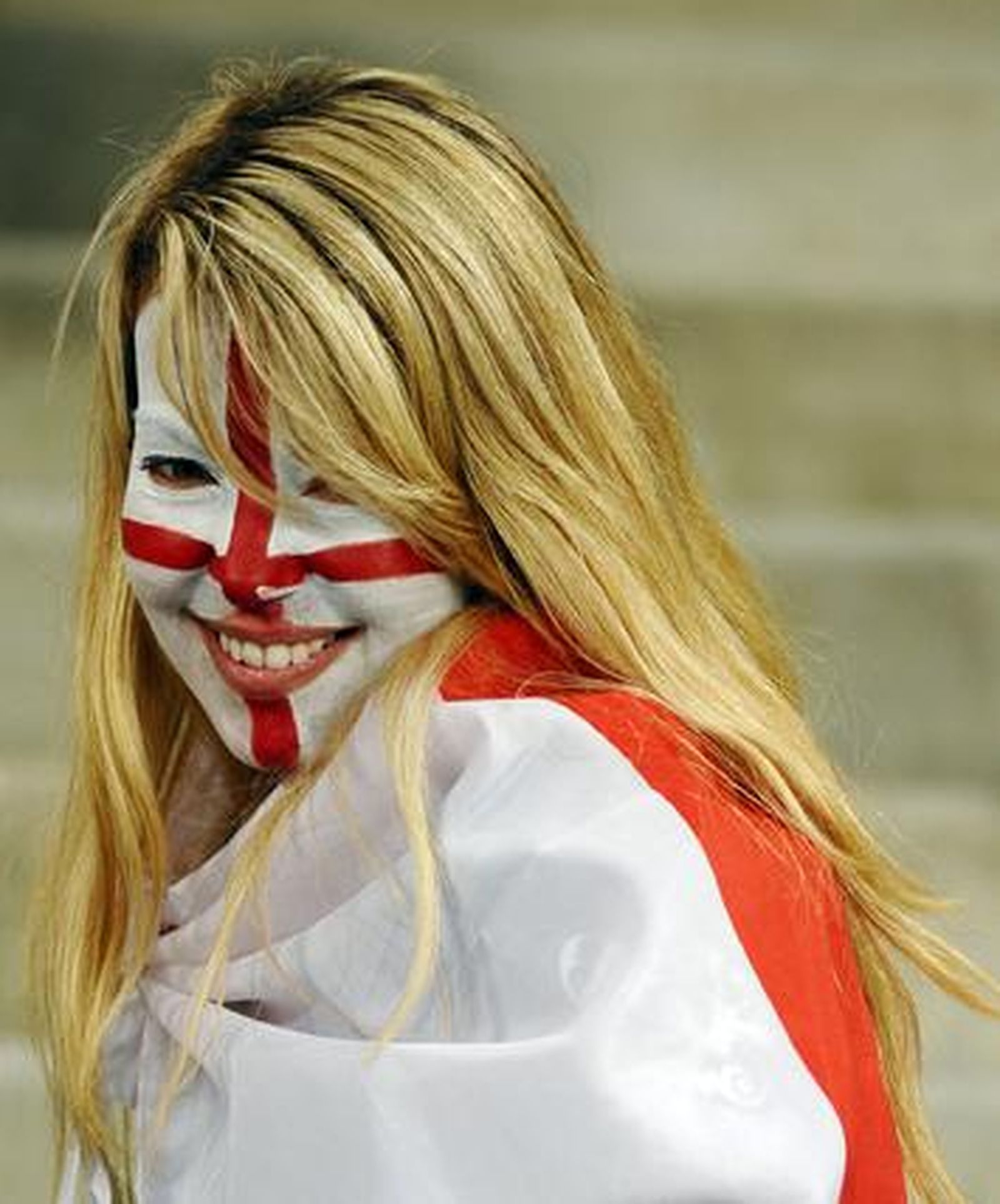 Inglaterra empata con Argelia en su segundo partido en el Grupo C. / AFP