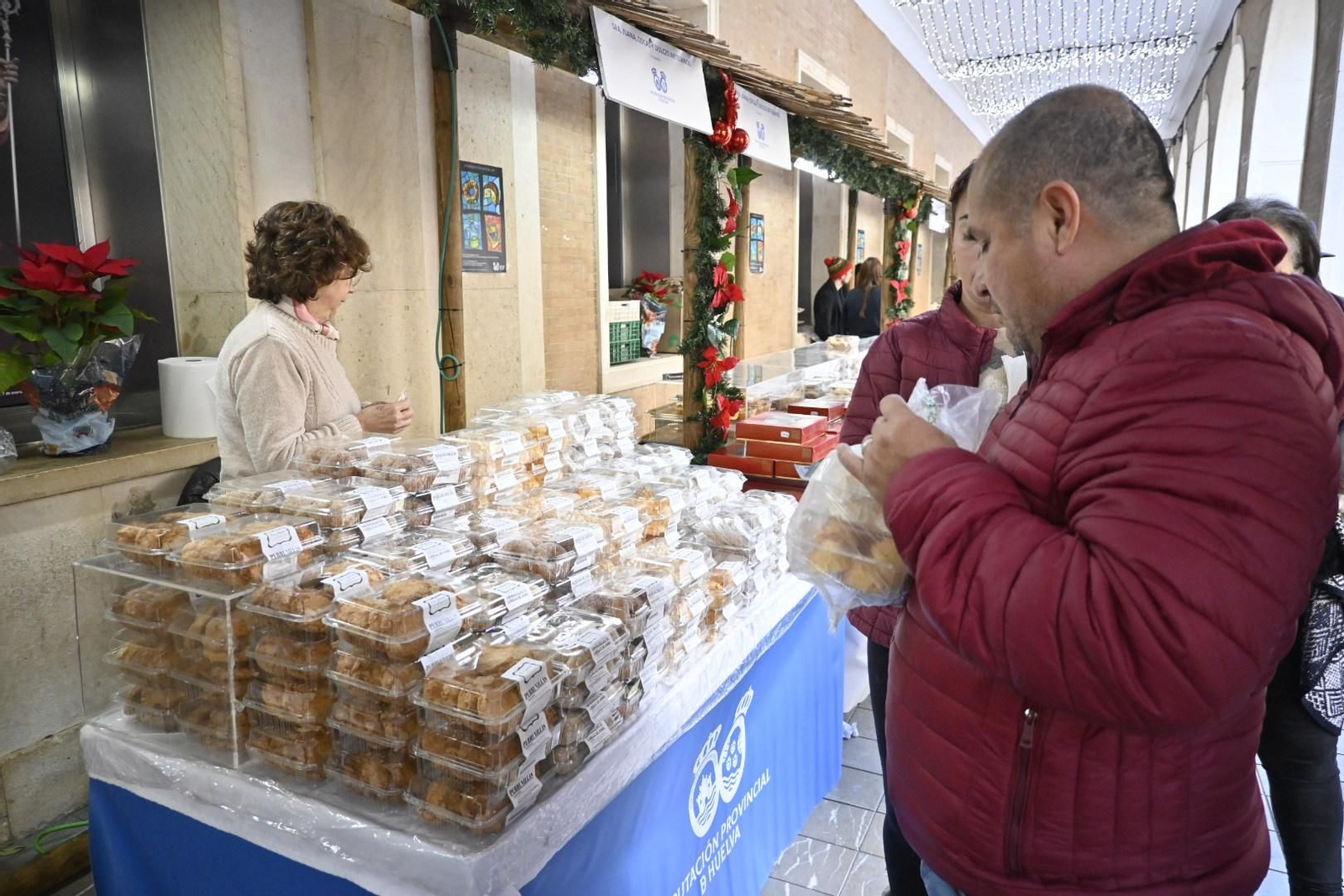 Imágenes de la XVI Muestra de Dulces y Vinos Navideños de la provincia de Huelva