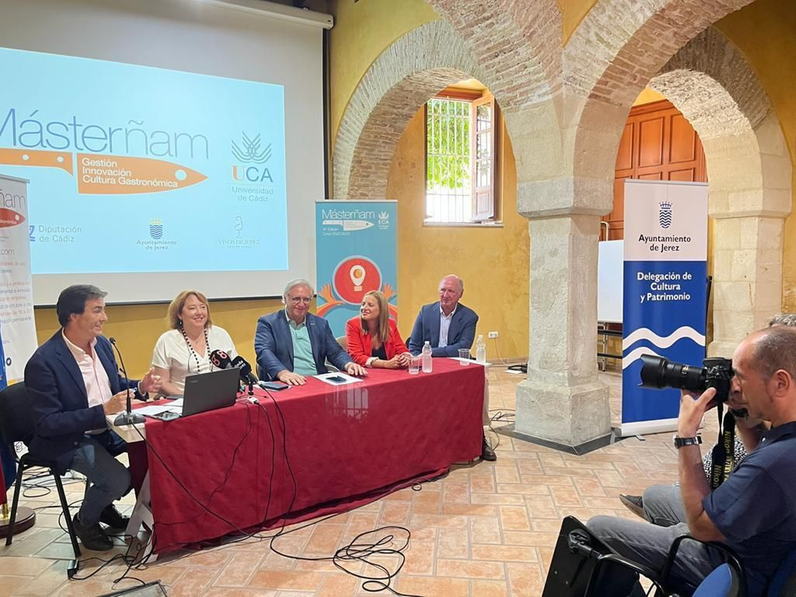 Presentación de la III edición del Máster en Gestión e Innovación de la Cultura Gastronómica ‘Másterñam’ en el Palacio de Villapanés.
