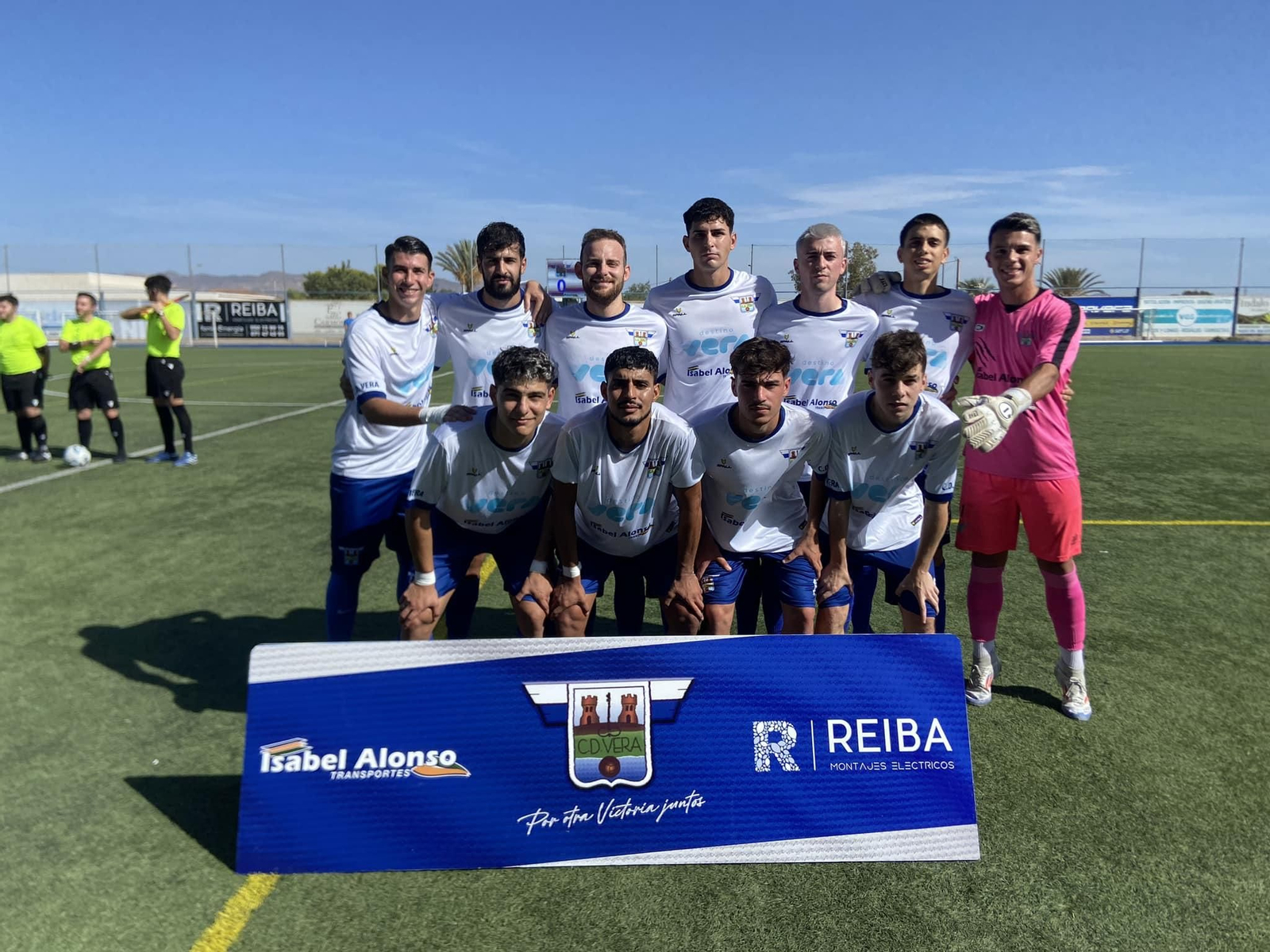 Once presentado por el conjunto veratense en su encuentro frente al Huércal.