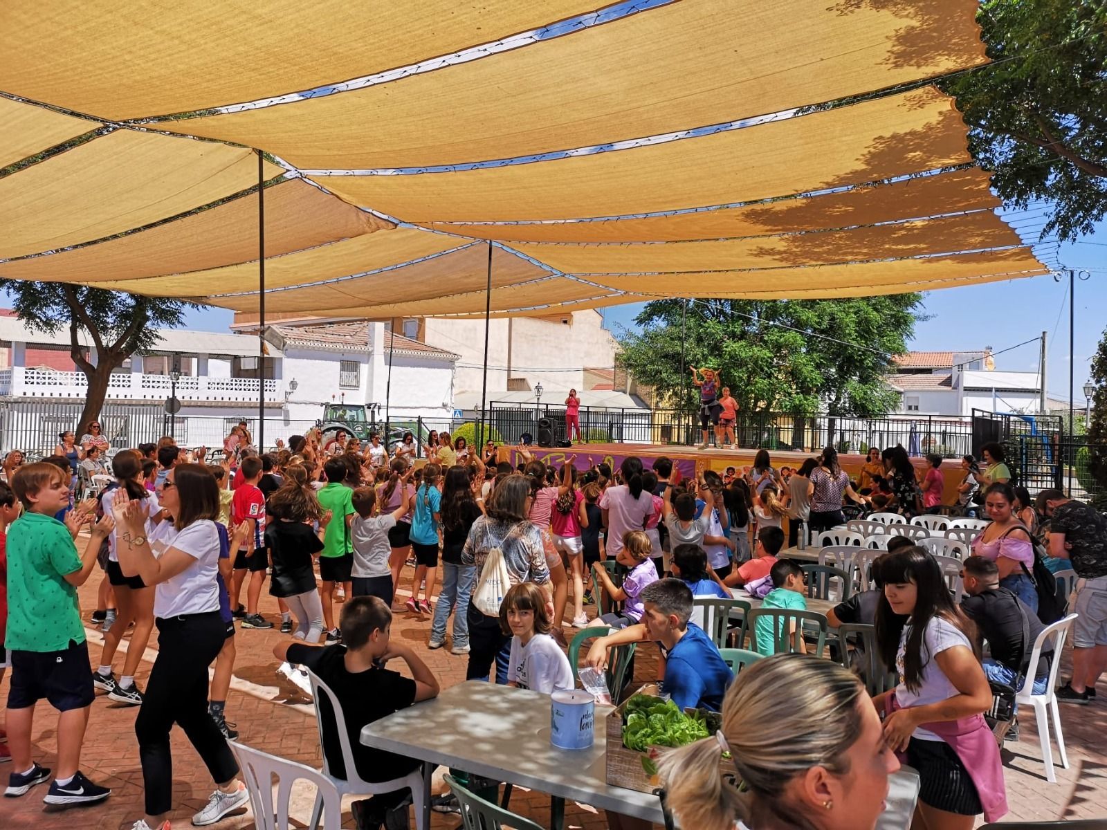 Escolares de Purchil recaudan 1.500 euros para luchar contra el cáncer infantil y juvenil