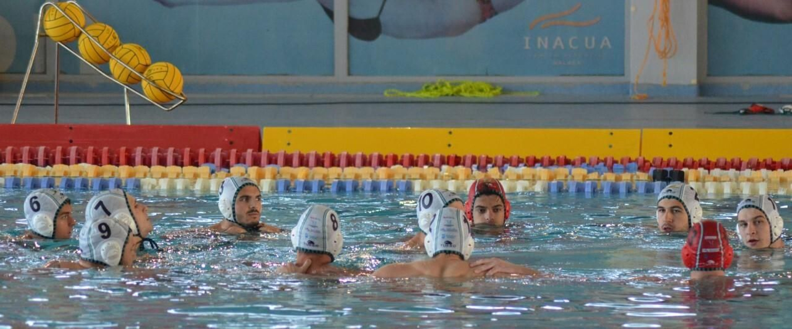 El Waterpolo Málaga, en la piscina.