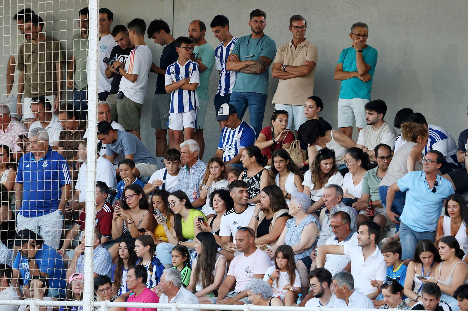 Imágenes del CD Rociana-Recreativo de Huelva en el I Memorial 'Fuente Clara Cabrera Mateos'