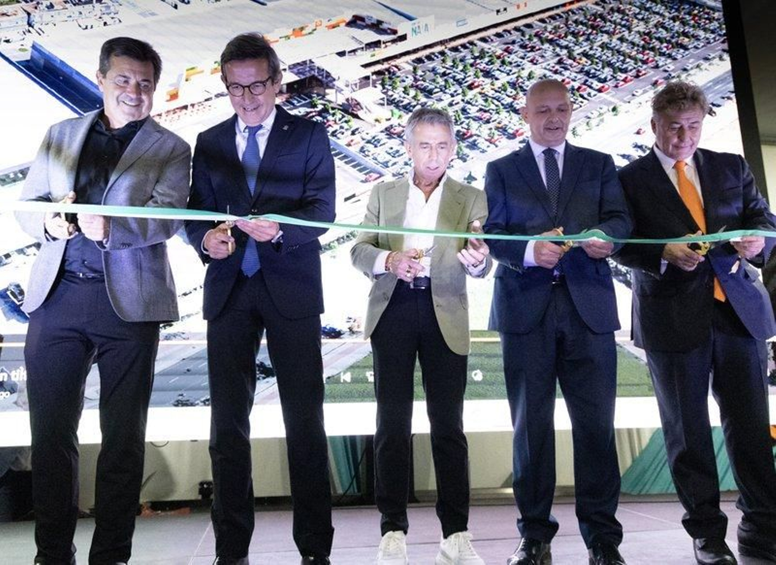 José Luis López, en la inauguración el centro comercial Entrenasas, en Dos Hermanas, el pasado septiembre