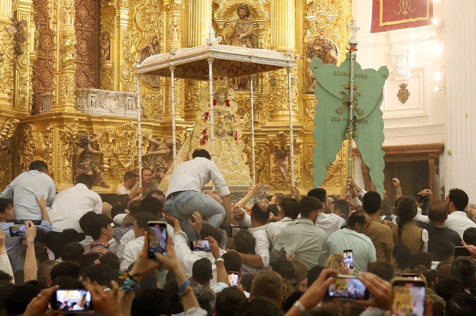 El Salto a la Reja de la Virgen del Rocío en imágenes