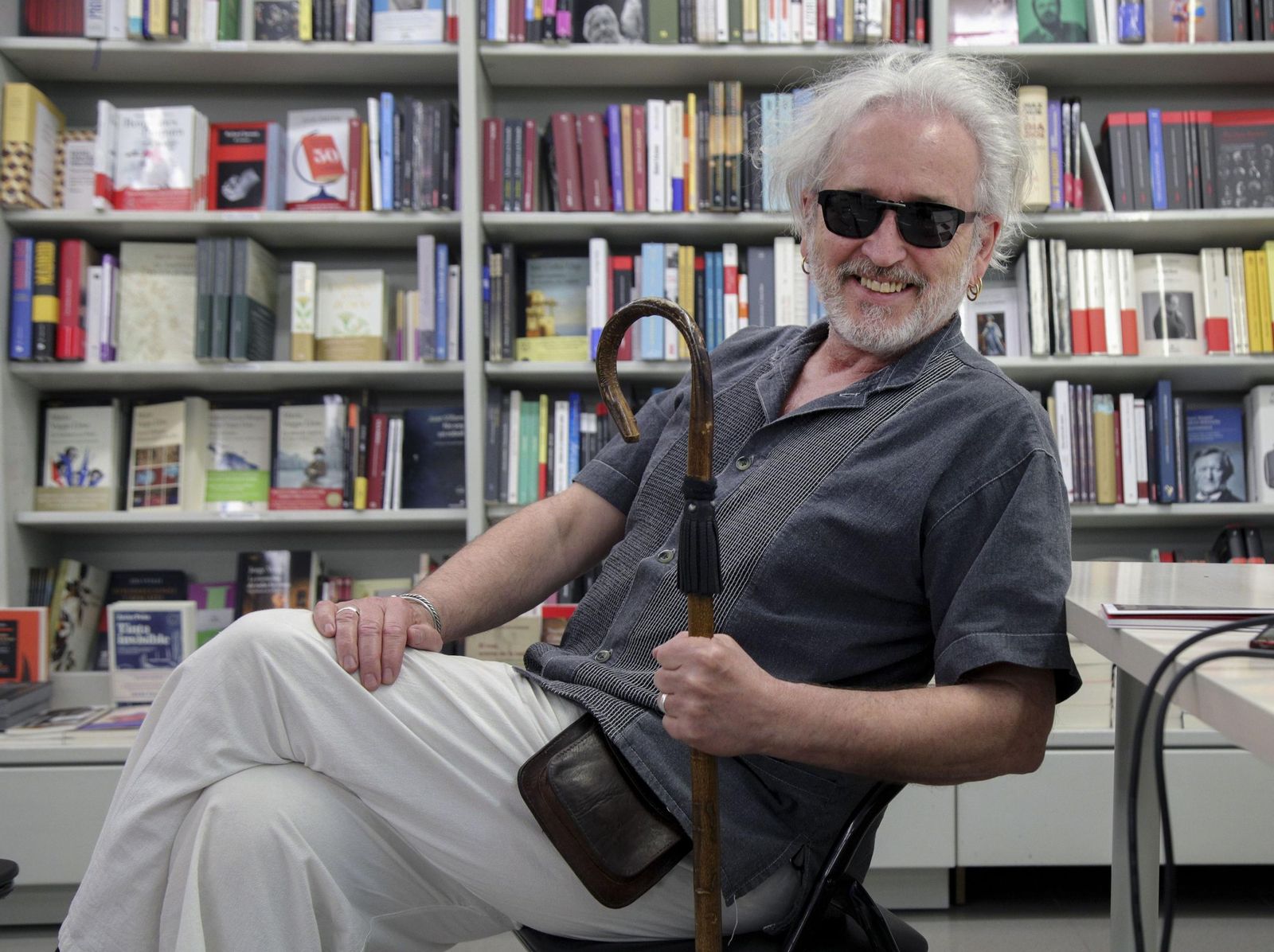 El poeta y editor Miguel Ángel Arcas.