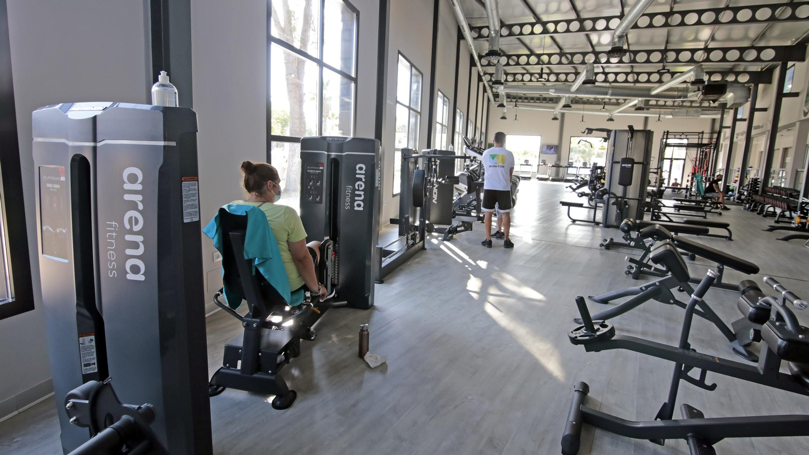 Alcaldesa visita Arena Fitness y Arena Village
