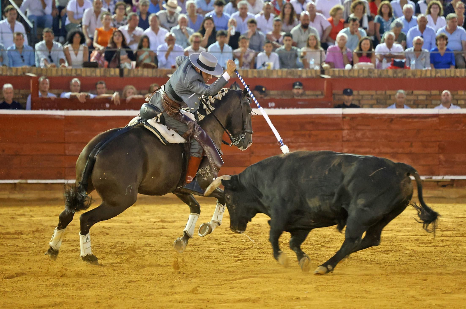 Toros La Merced: Imágenes de la tarde de Rejoneo con Diego Ventura, Andrés Romero y Sergio Galán