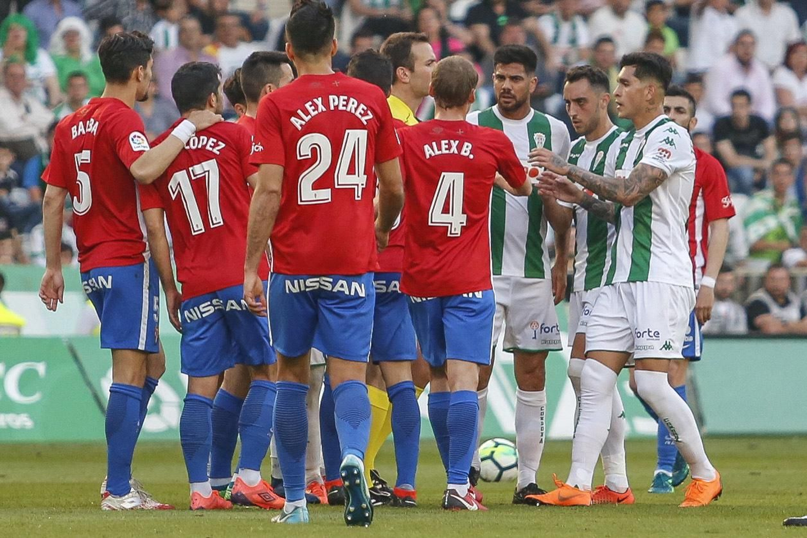 El Córdoba CF-Sporting de Gijón, en imágenes
