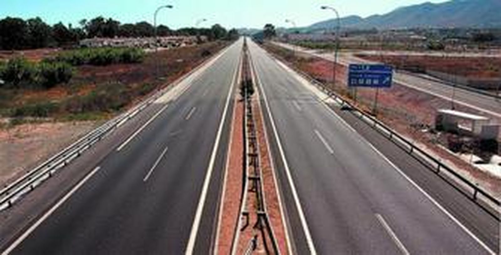 "Estos canallas no alterarán nuestra tranquilidad ni la hospitalidad de Málaga"