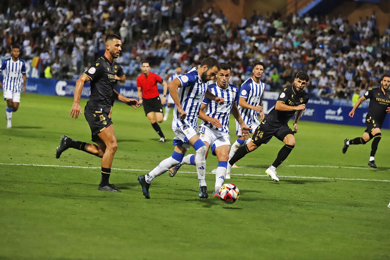 Antoñito y Nacho Heras, durante el encuentro con el Castellón.