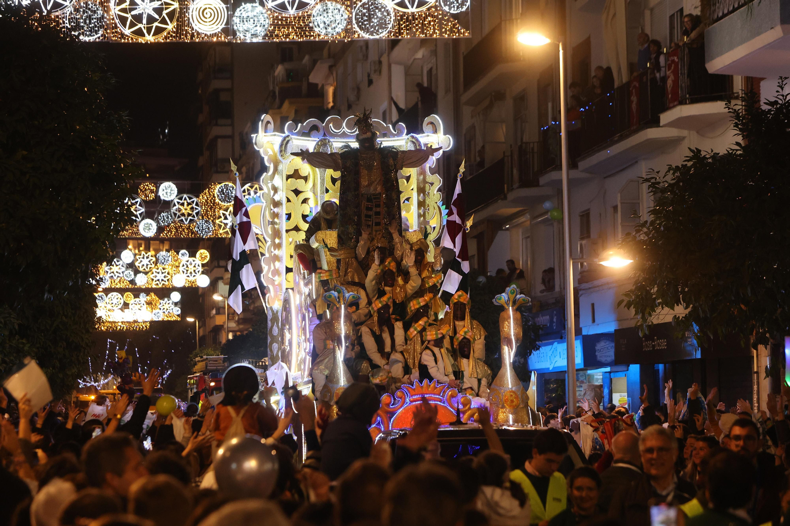 Las mejores imágenes de la noche de la Cabalgata de Reyes