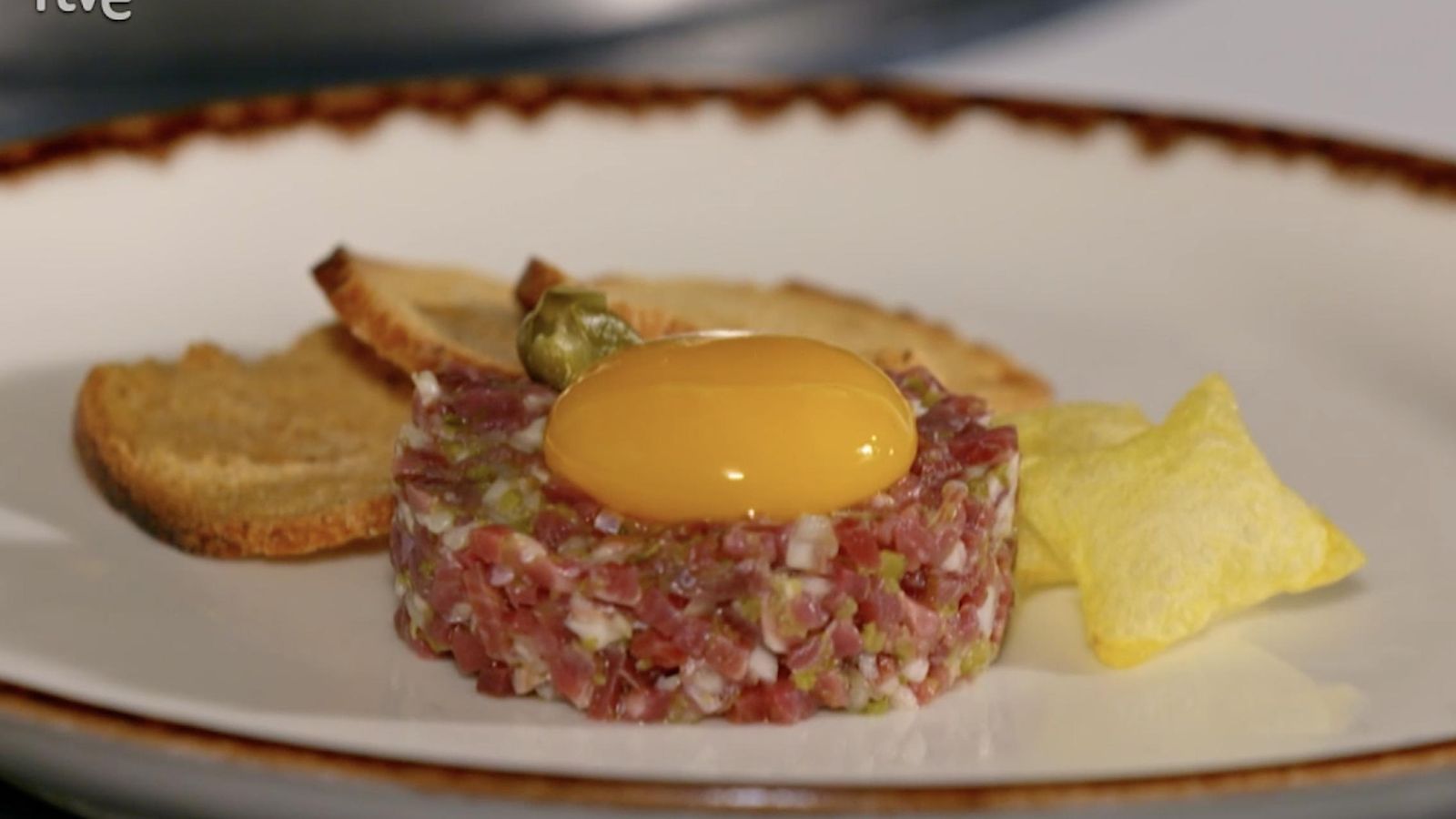 Tartar de jamón ibérico de bellota y mostaza helada