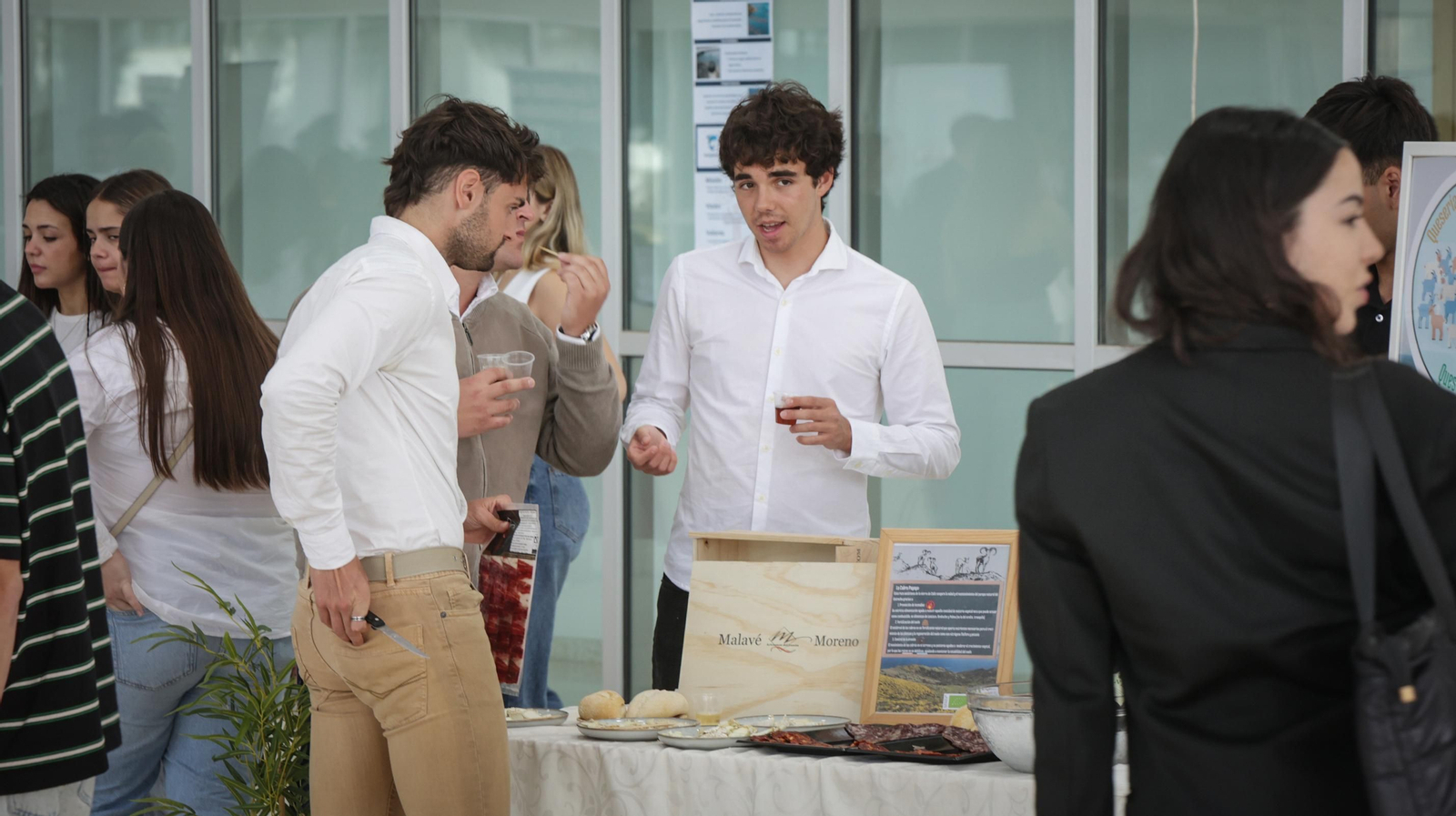 Imágenes de la feria gastronómica en el Campus de Jerez