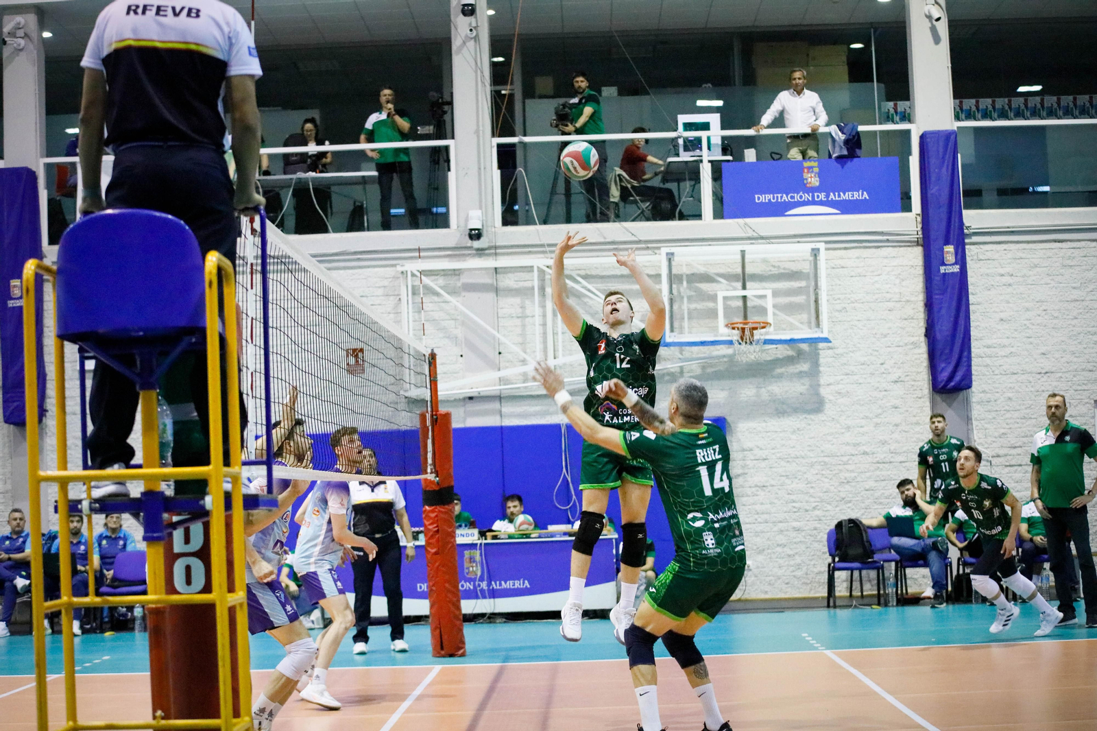 Imágenes del partido entre Unicaja Almería y Grupo Herce Soria