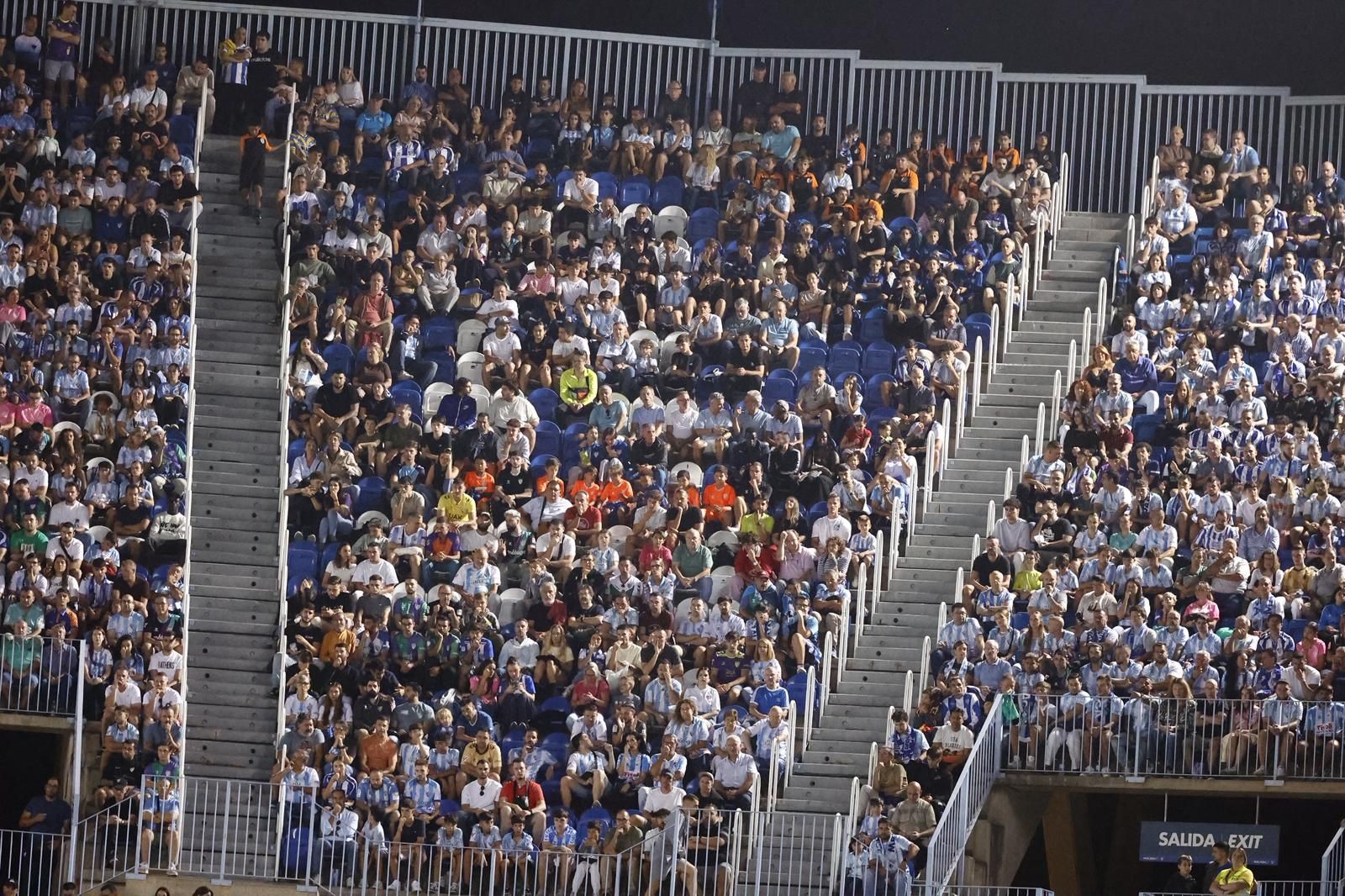 Búscate en las gradas de La Rosaleda en el Málaga CF-Deportivo