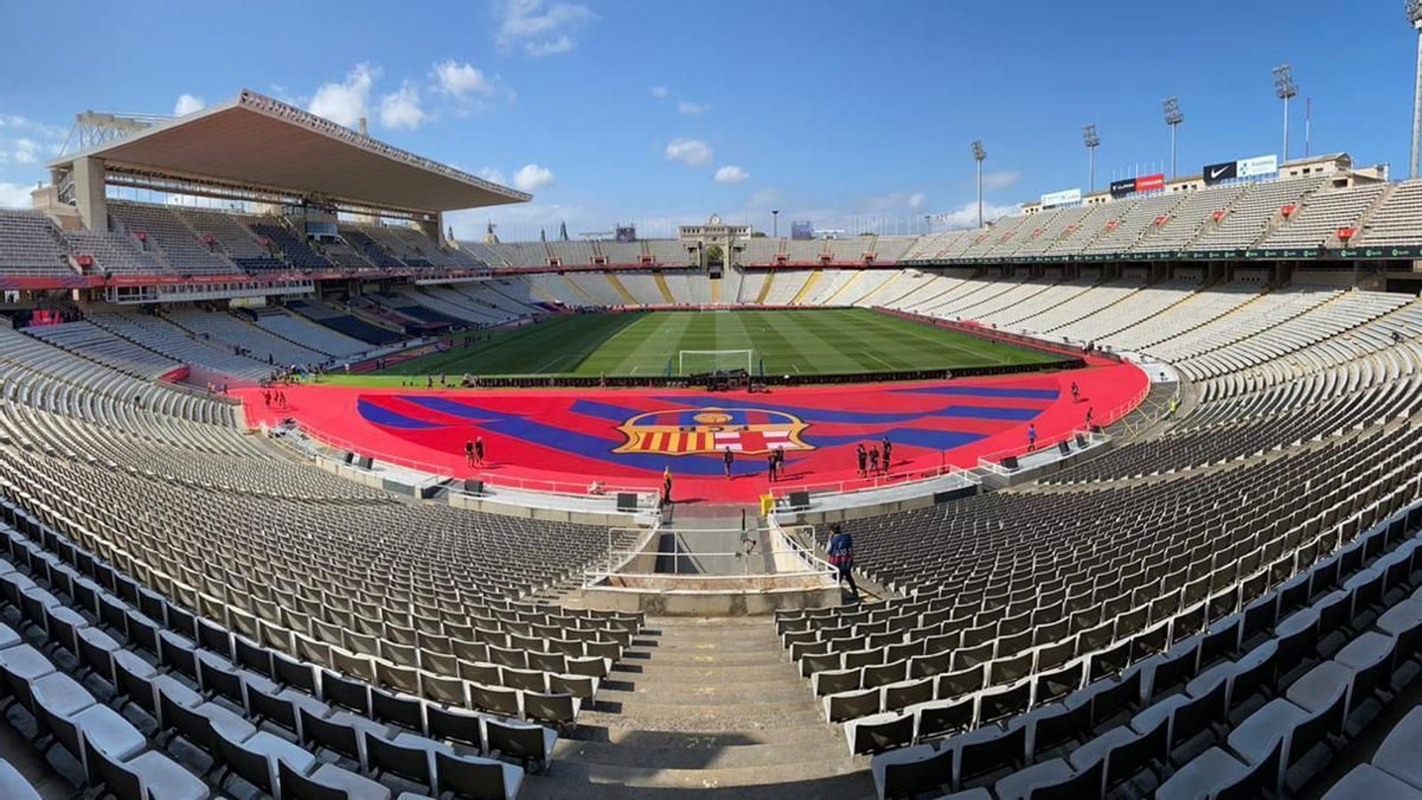 El Lluis Companys está preparado para albergar el primer encuentro de Liga del Barcelona como local.