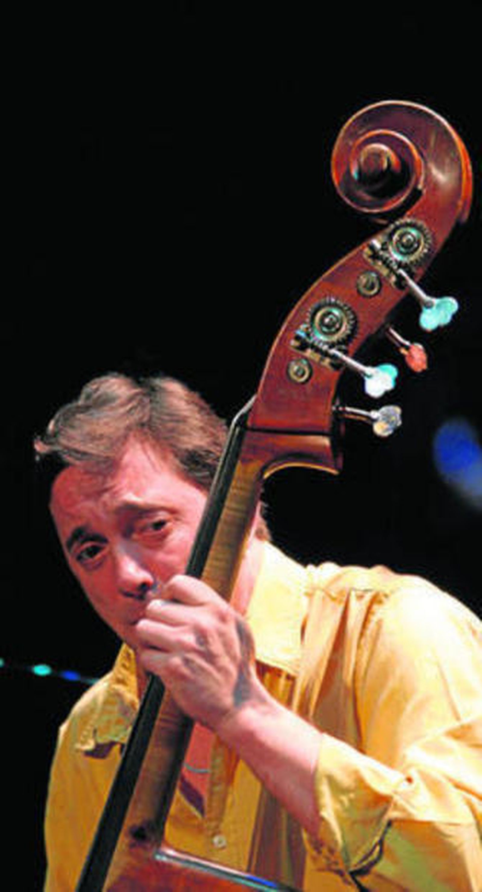 Javier Colina y su banda tocan esta noche en Granada.