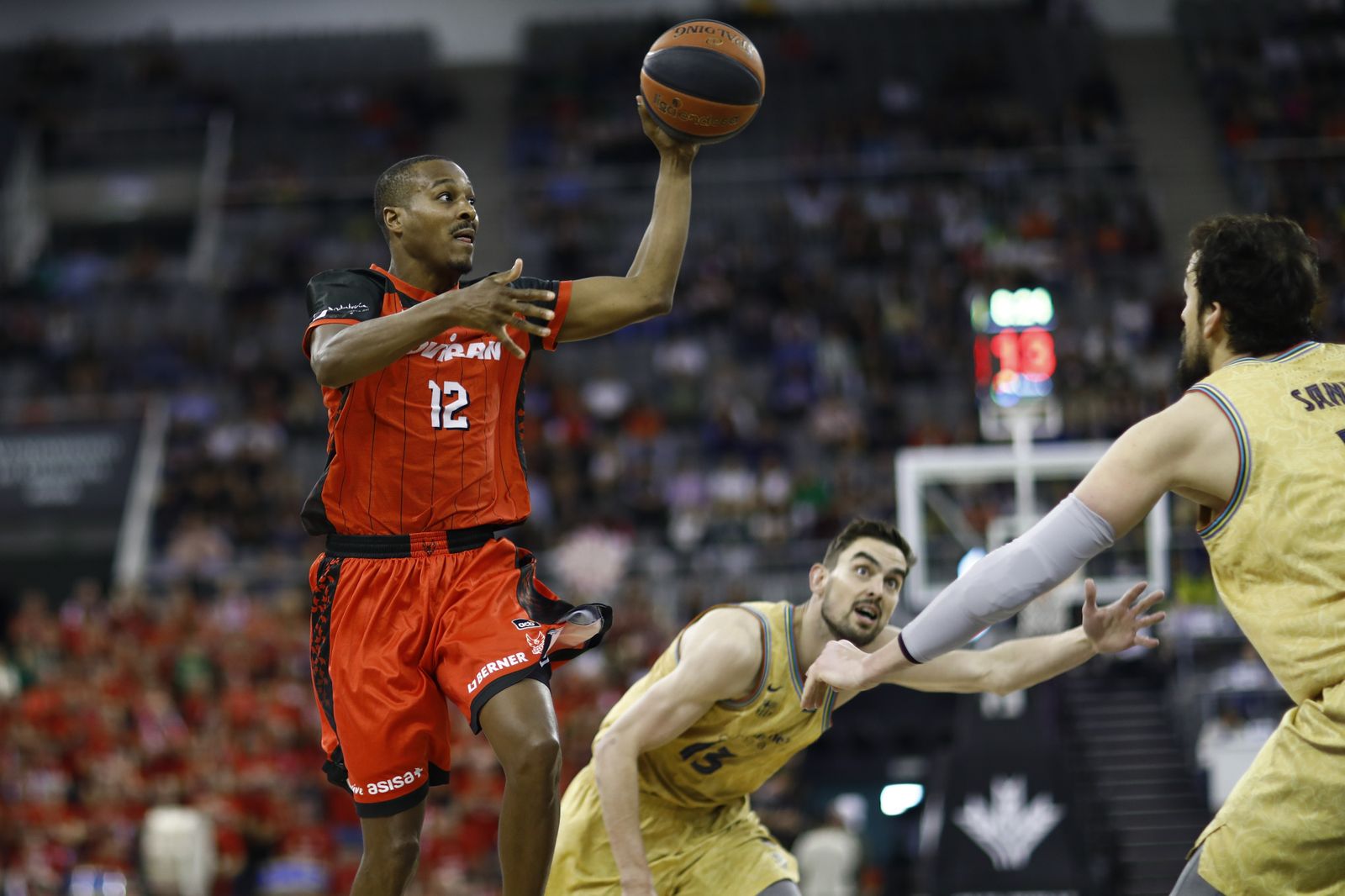 Renfroe no cuajó su mejor partido ante su exequipo.