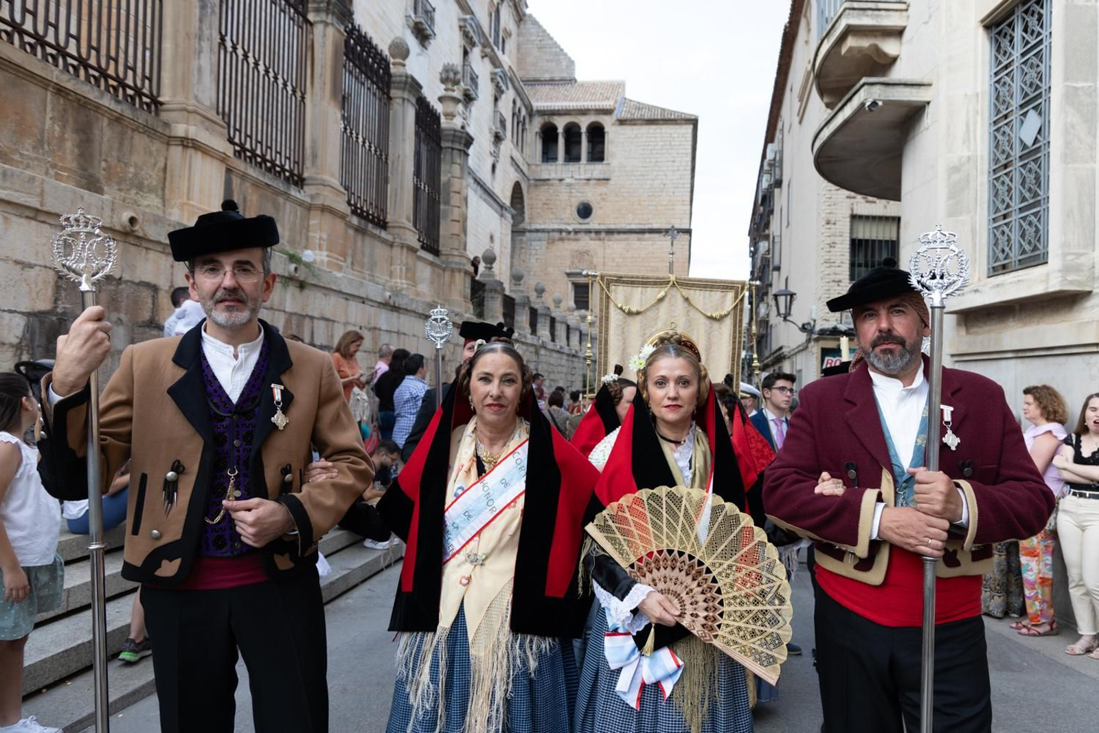Así ha procesionado la Virgen de la Capilla por Jaén en su día grande.