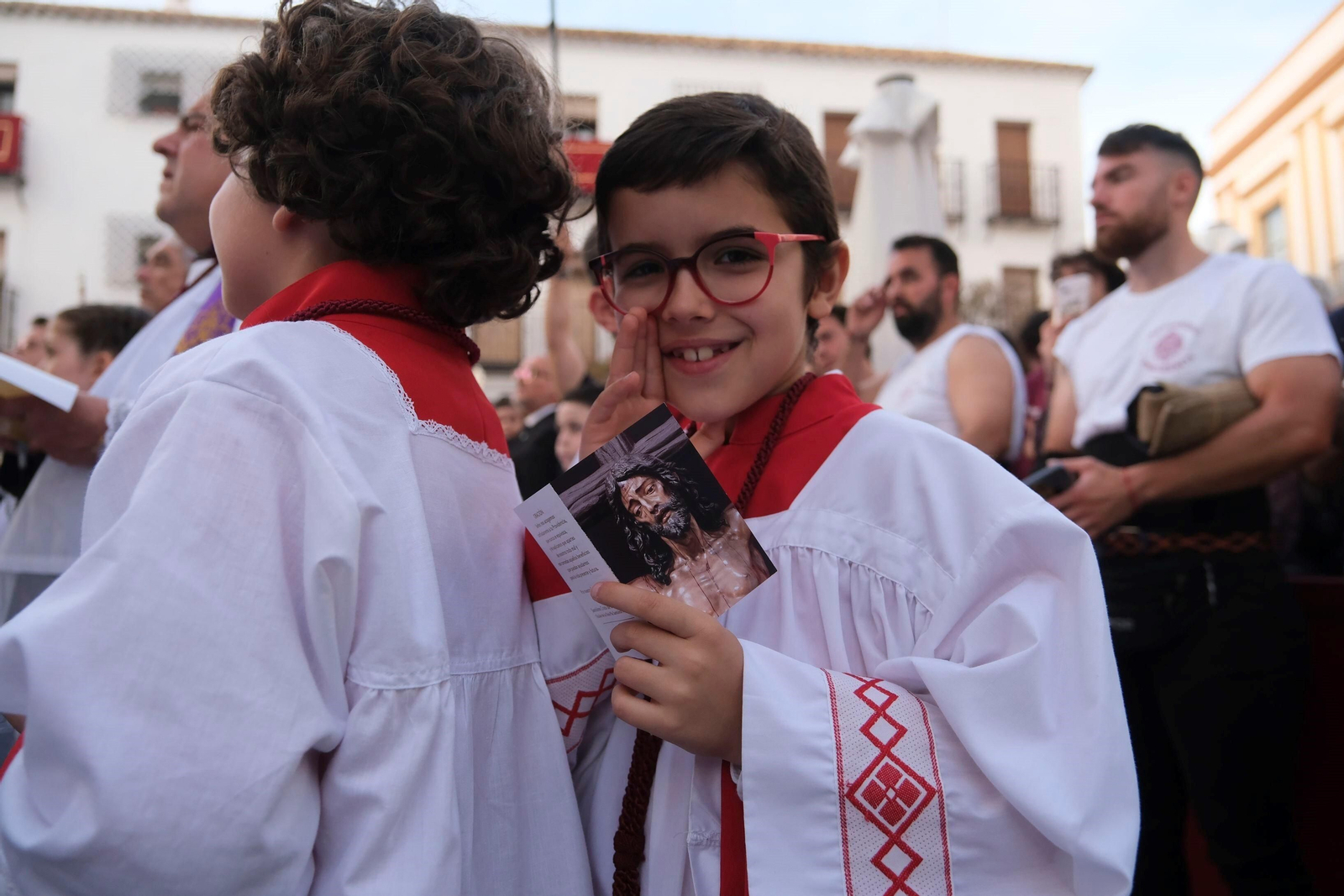 El vía crucis del Cristo de la Providencia de Córdoba, en imágenes