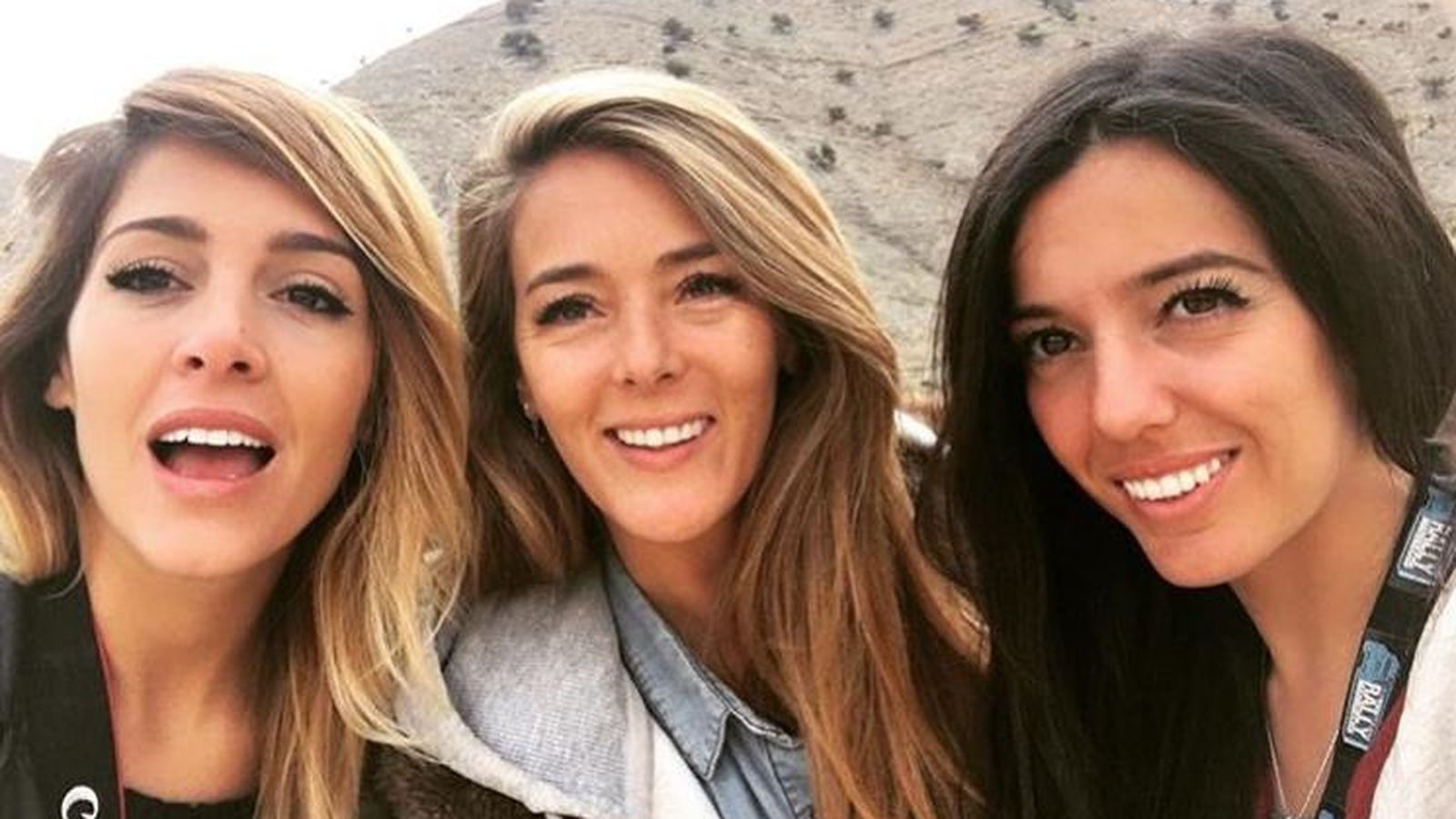 Rocío Osorno junto a Rocío Romero (derecha) durante el rally de 2016.