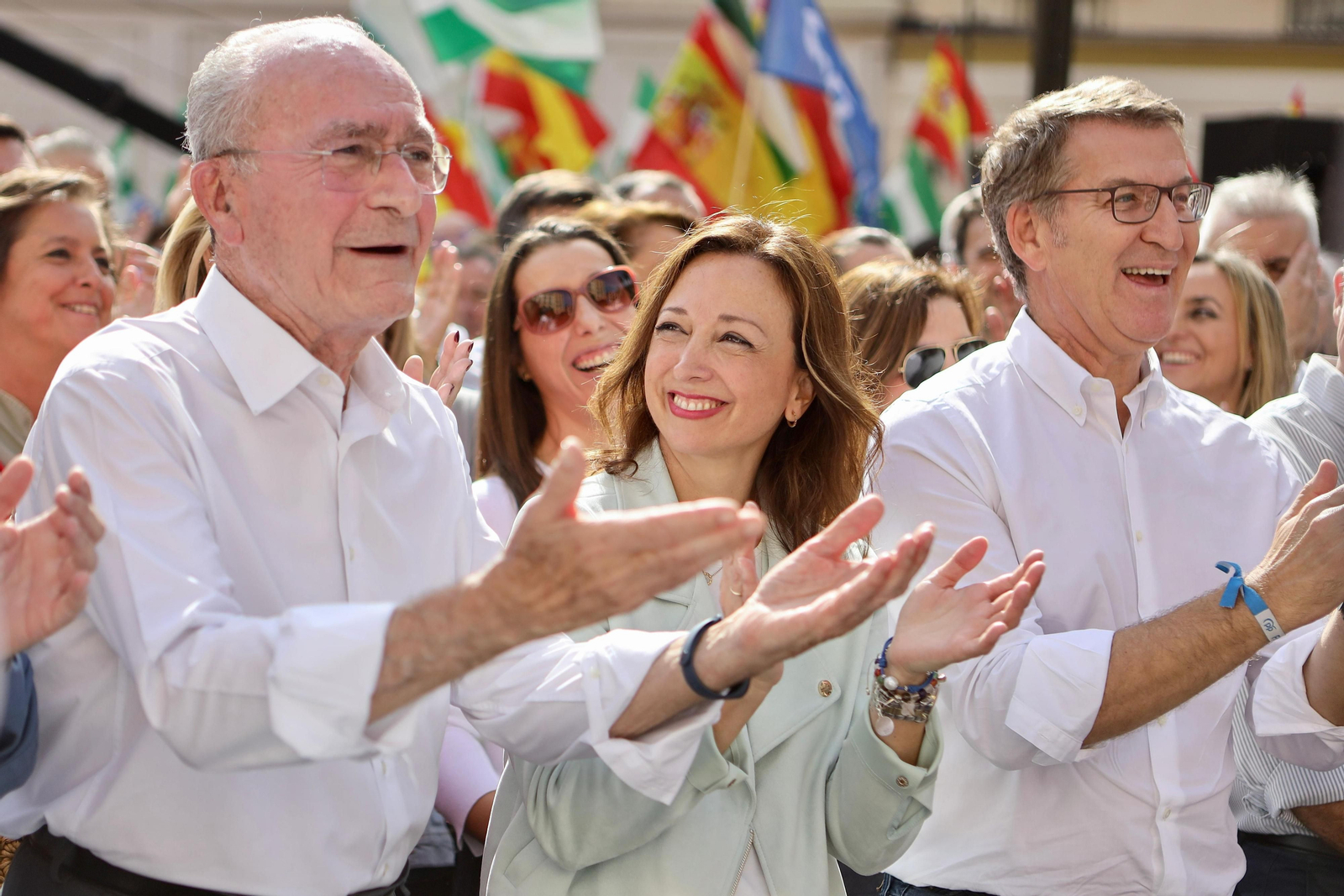 Las fotos que dejan la multitudinaria concentración del PP contra la amnistía. Las fotos que dejan la multitudinaria concentración del PP contra la amnistía.