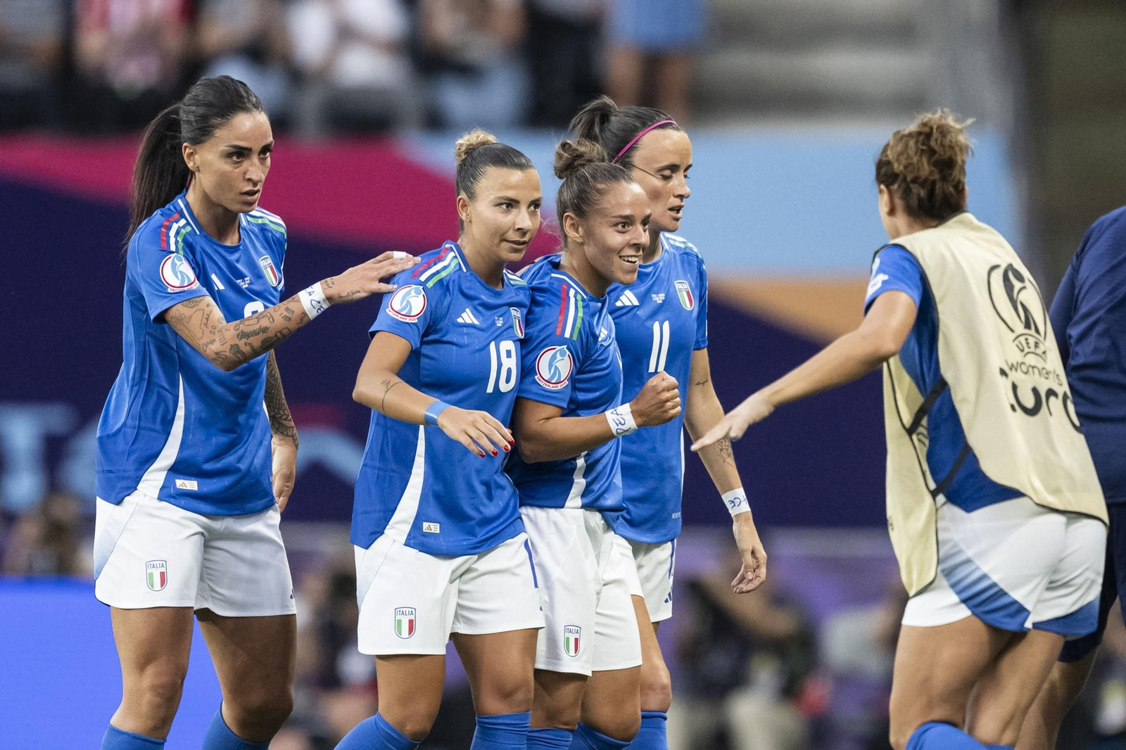Las fotos del Italia - España de la Eurocopa femenina
