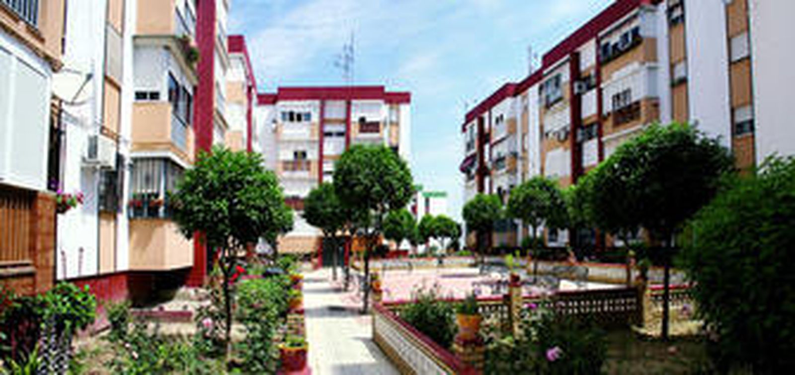 En la imagen, una de las plazoletas que conforman la barriada Príncipe Juan Carlos.