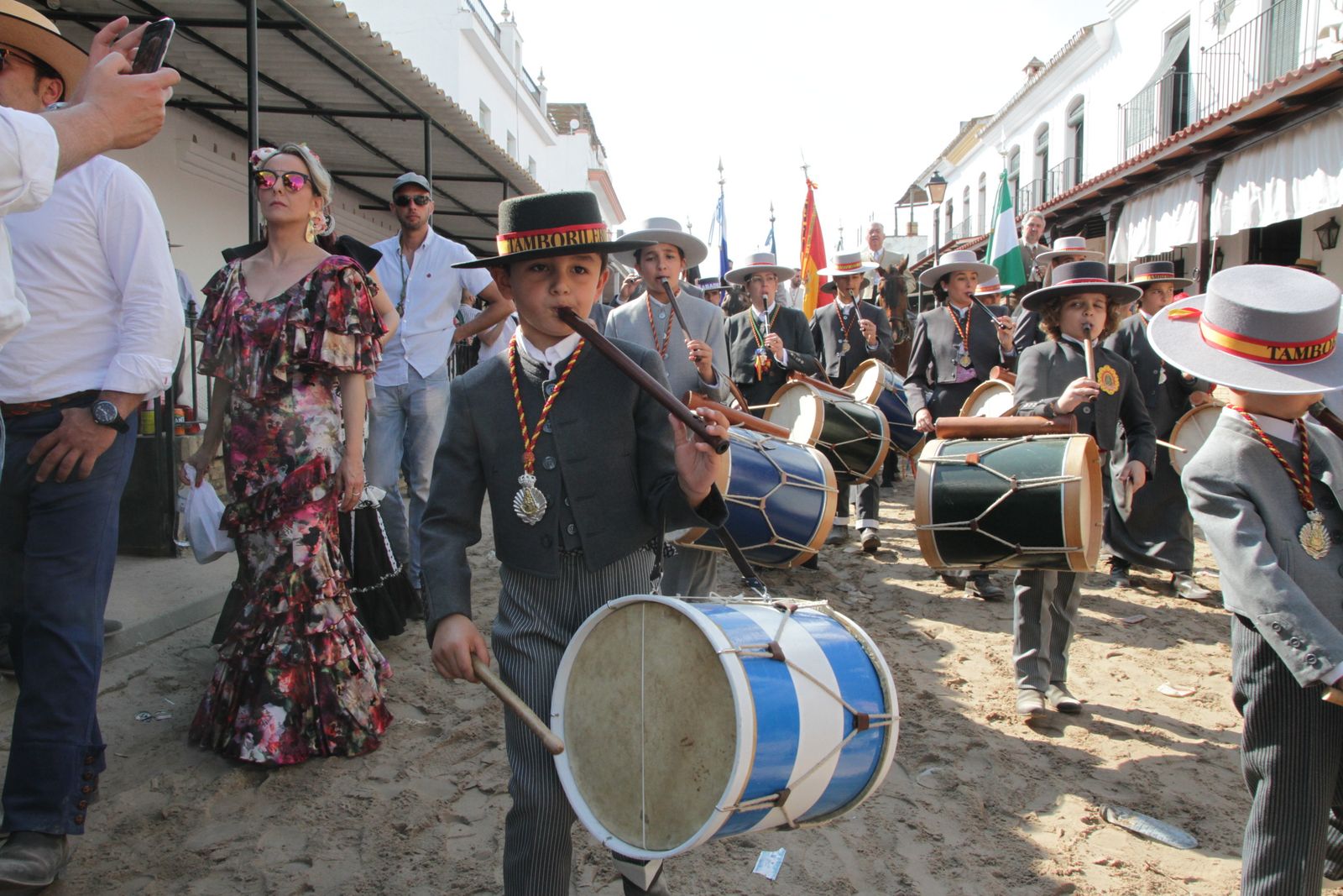 Imágenes de la presentación de la Hermandad de Emigrantes