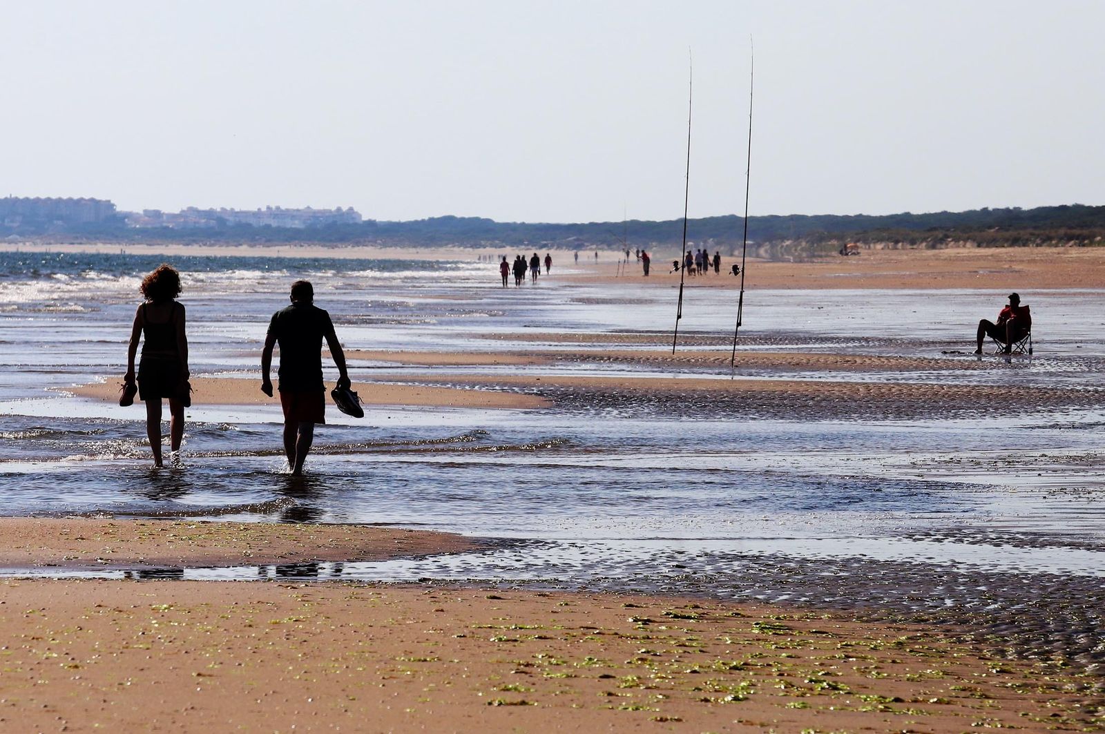Imágenes de la playa de Punta Umbría en la fase 1 de la desescalada