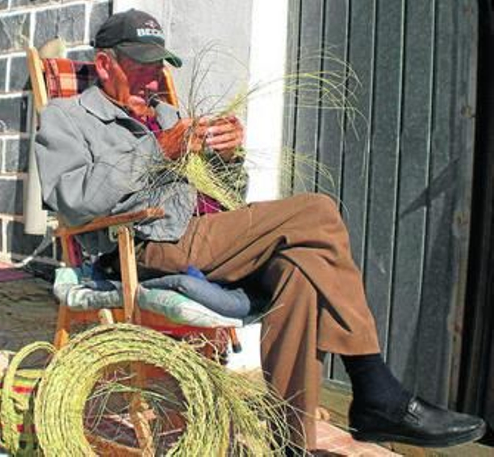 La artesanía del esparto que aún vive en Dalías