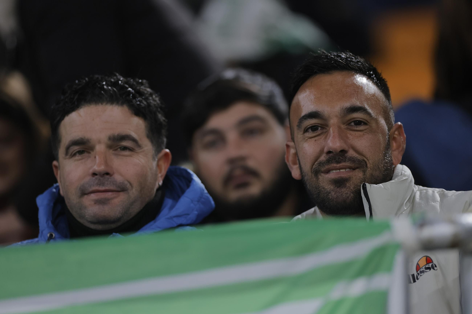 Búscate en las fotos del Betis - Getafe