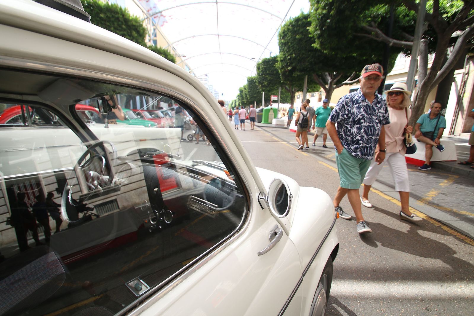 Fotogalería Exhibición Seat 600. Feria Almería 2019
