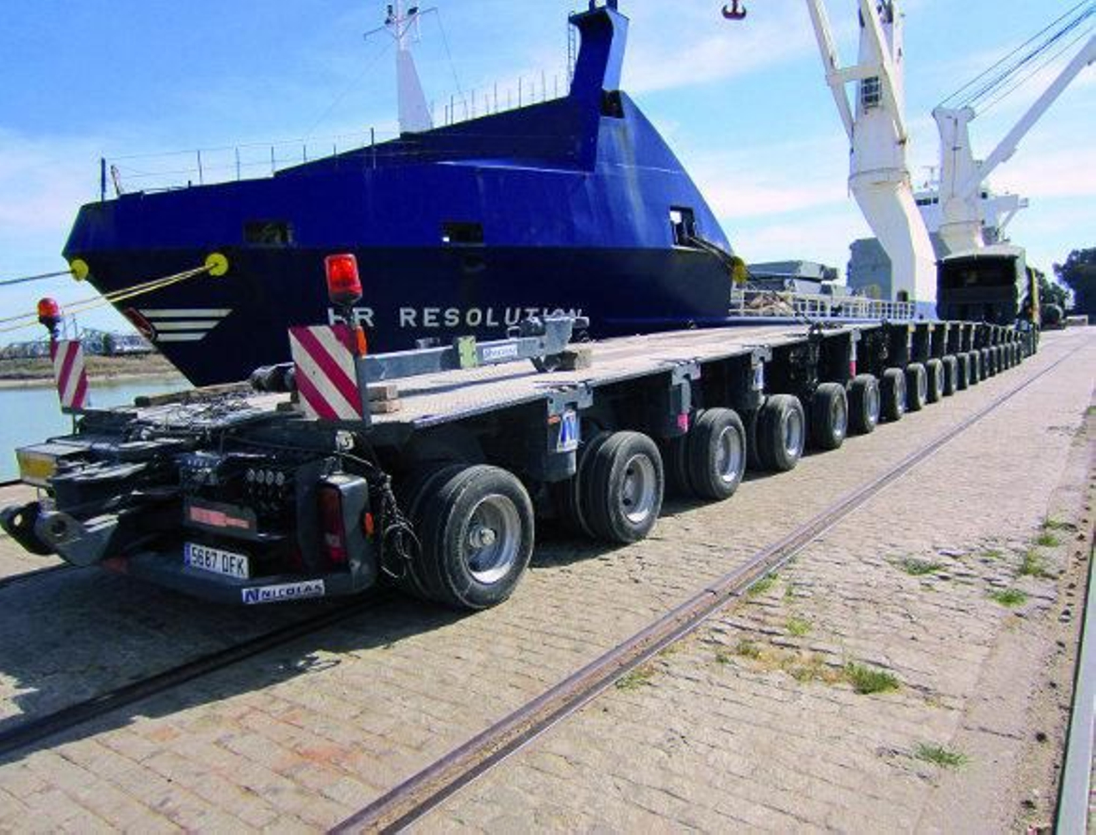 Fomento rechaza sustituir los túneles de la SE-40 bajo el río por un puente