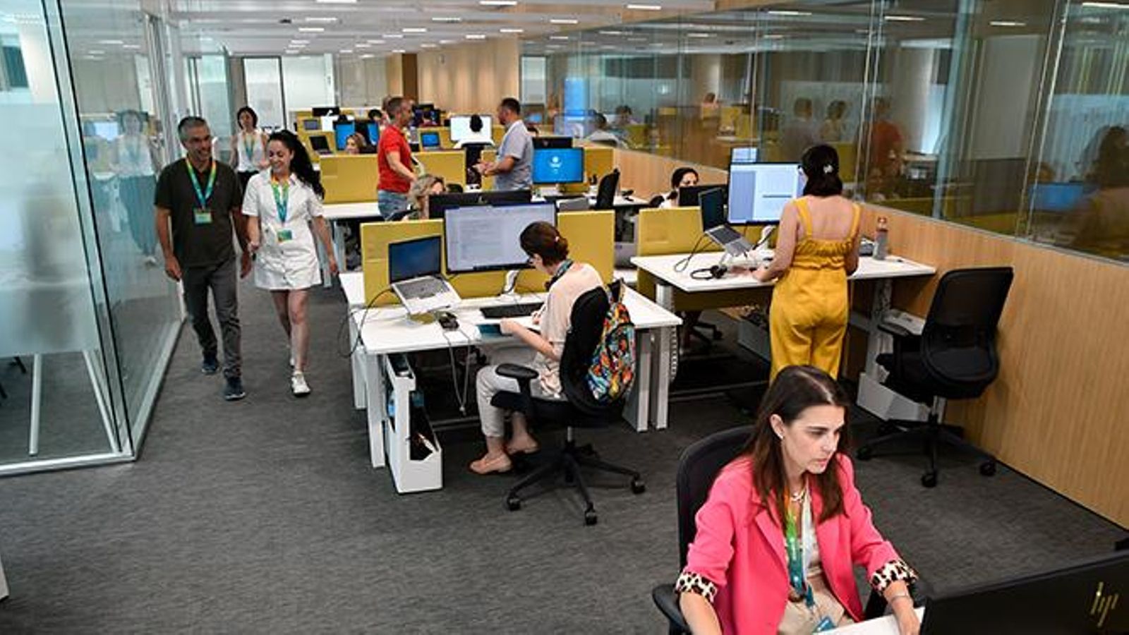 Espacios que favorecen el trabajo colaborativo Espacios que favorecen el trabajo colaborativo