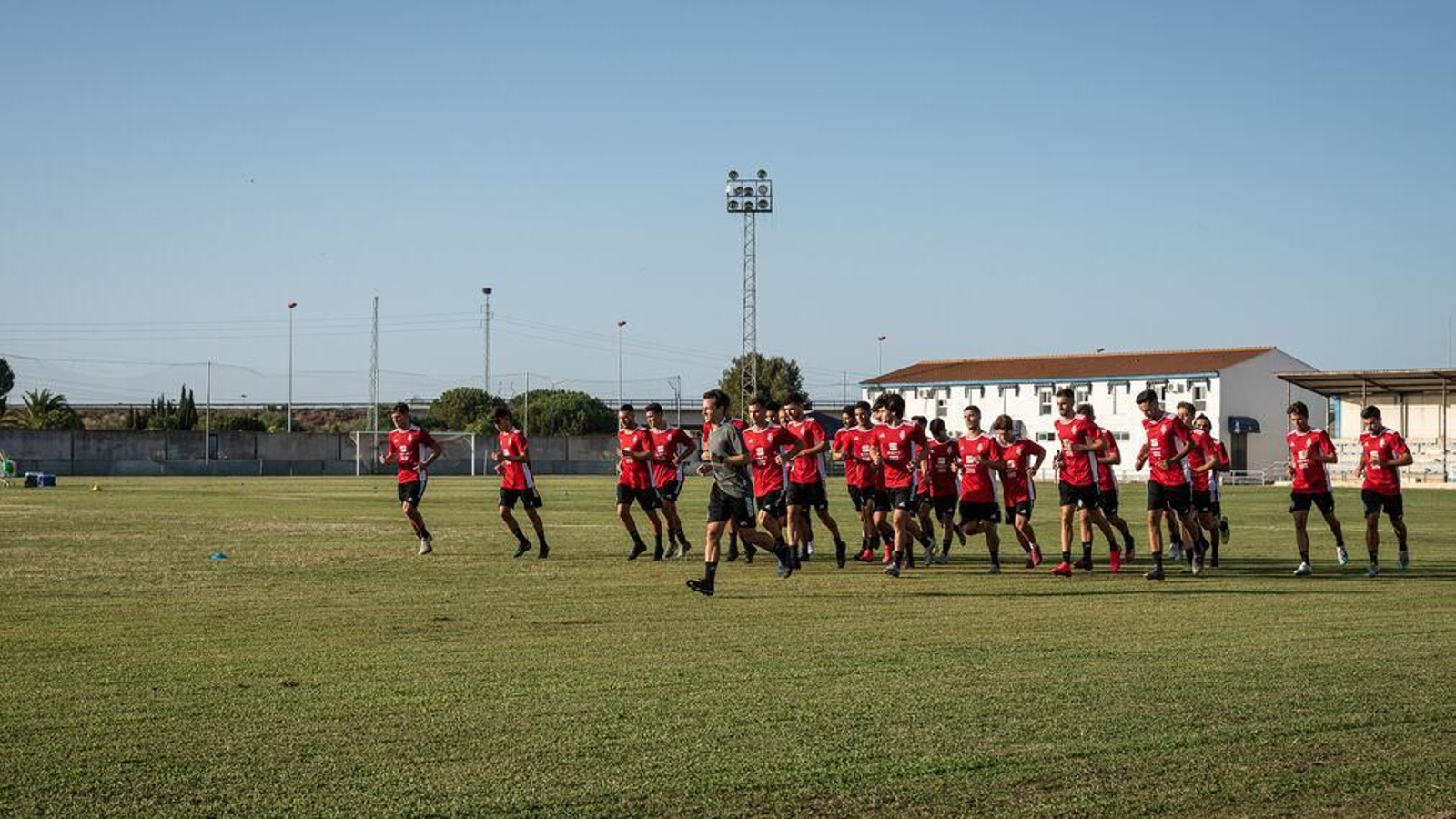 Jugadores del Recreativo de Huelva, durante un entrenamiento