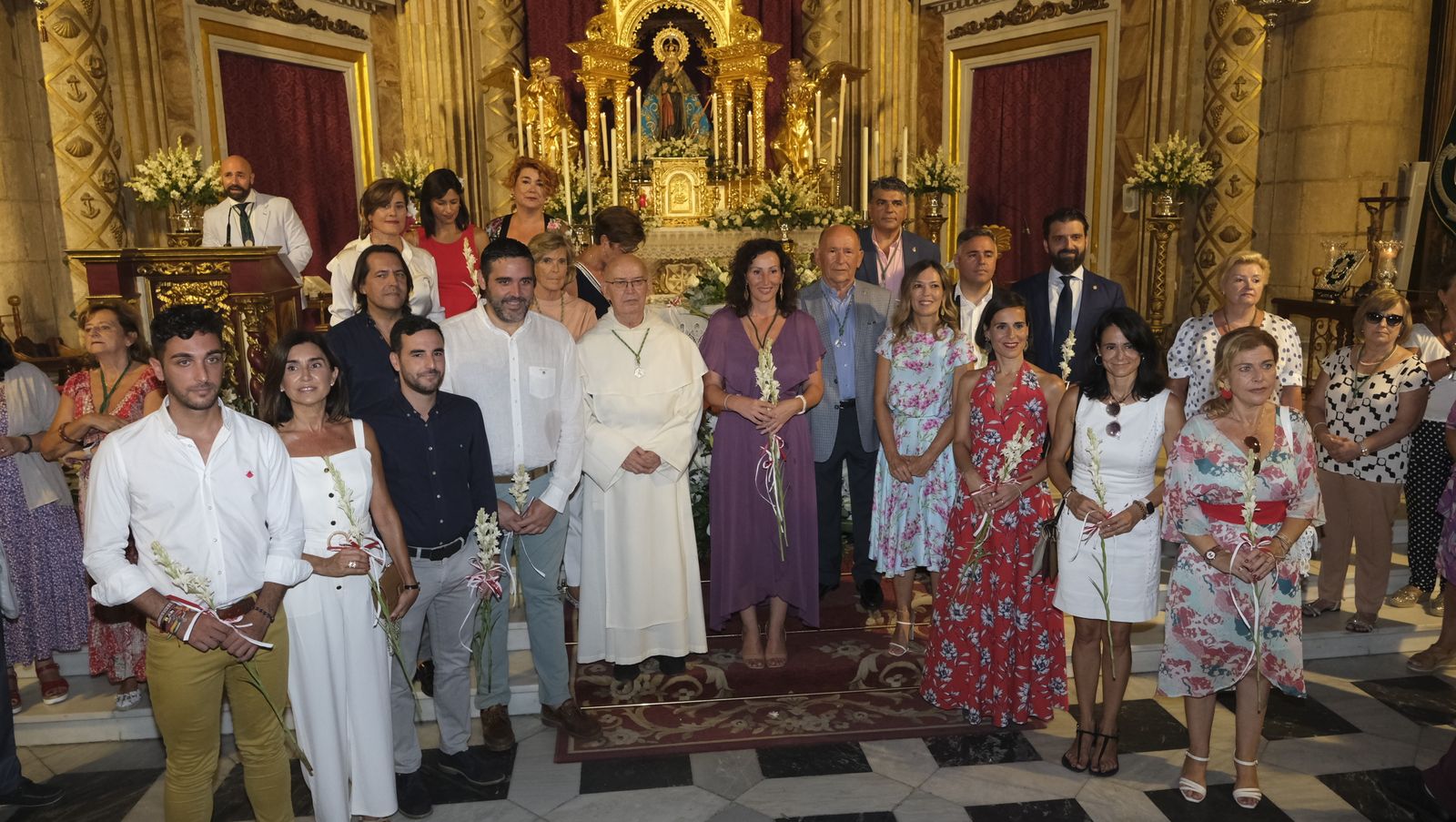Imágenes de la ofrenda floral a la Virgen del Mar. Feria de Almería 2022
